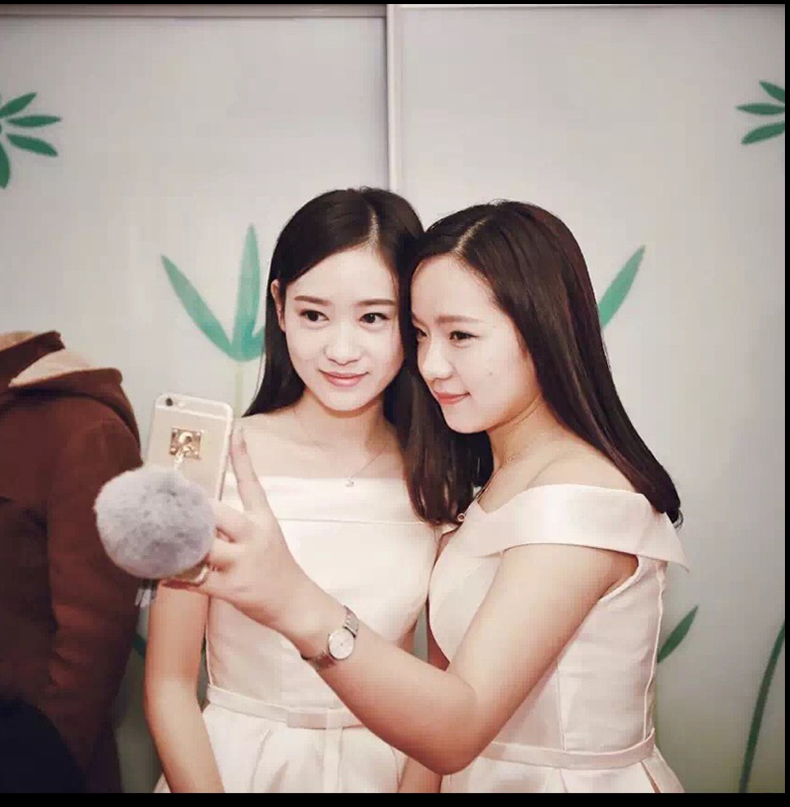 พร้อมส่ง ชุดราตรีสั้น แบบไหล่ปาด สไตล์วินเทจผ้าไหมดัชเชส กระโปรงทรงA แต่งโบว์2ชั้น ช่วงเอว สีครีม Champagne (เชือกผูกหลัง) พร้อมส่ง ชุดราตรีสั้น แบบไหล่ปาด สไตล์วินเทจผ้าไหมดัชเชส กระโปรงทรงA แต่งโบว์2ชั้น ช่วงเอว สีครีม Champagne (เชือกผูกหลัง) พร้อมส่ง