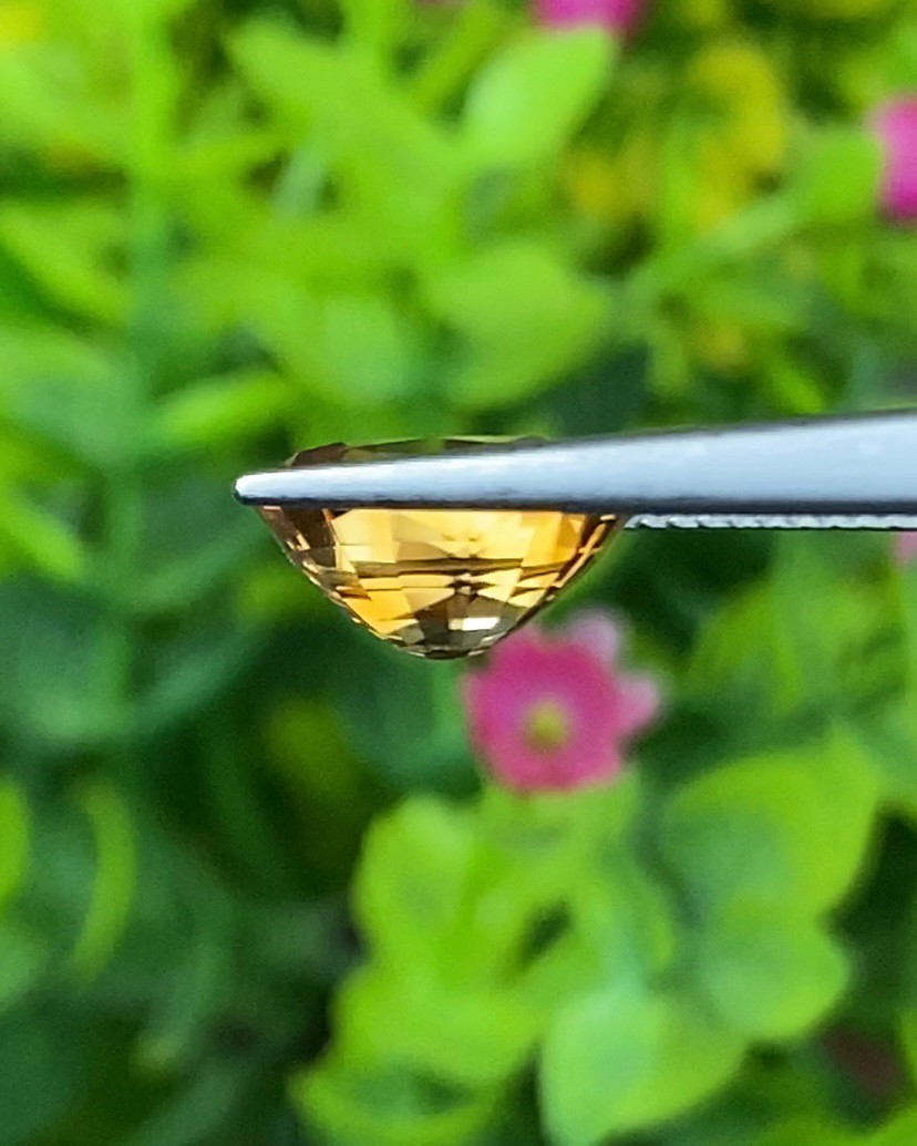 พลอย เพทาย Natural Zircon 5.00 กะรัต (Cts.) พลอยแท้อัญมณีมงคล ประจําวันเกิด เครื่องประดับพลอย