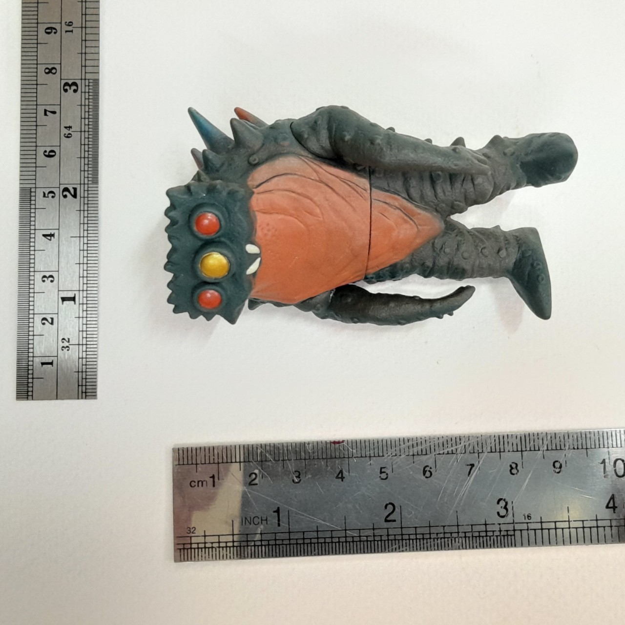 ซอฟ4นิ้ว สัตว์ประหลาด บีกอน จากอุลตร้าแมนแจ๊ค ขนาดตามรูป หายาก มือสองสภาพดี