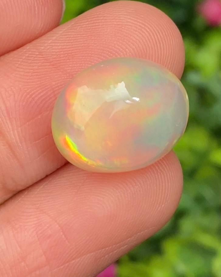 พลอย ไวท์ โอปอล White Opal 8.50 กะรัต (Cts.) พลอยแท้ อัญมณีมงคลประจําวันเกิด เครื่องประดับพลอย