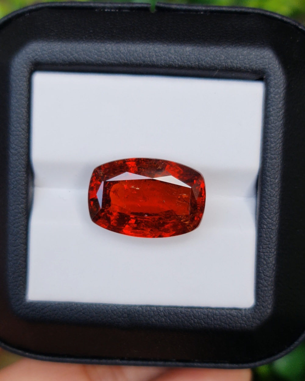 พลอย สเปสซาร์ไทต์ Spessartite Garnet 18.28 กะรัต Cts. พลอยแท้ อัญมณีมงคลประจําวันเกิด เครื่องประดับพลอย