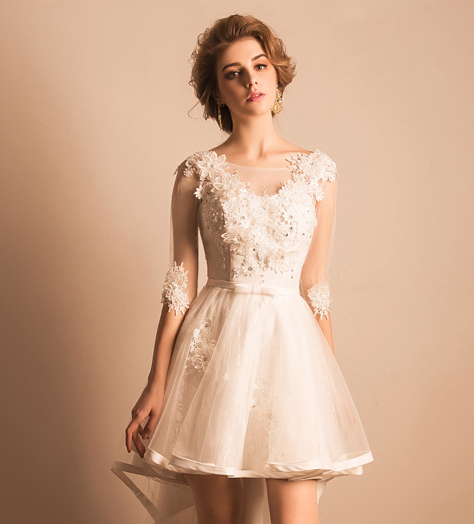 Pre-order ชุดแฟนซี ชุดเจ้าสาว ชุดราตรี สีขาว หน้าสั้นหลังยาว แต่งผ้าลูกไม้ เชือกผูกหลัง