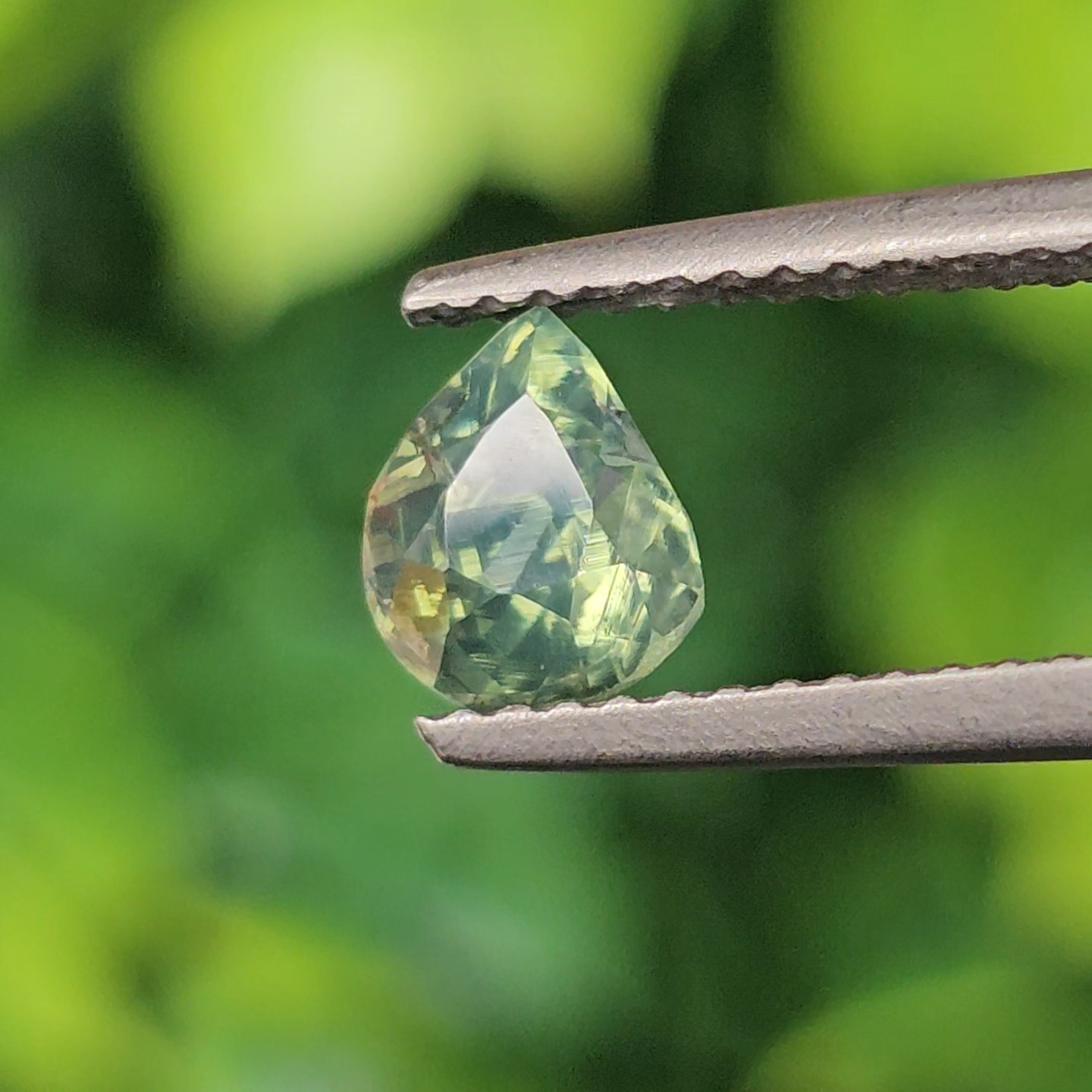 พลอย เพทาย Natural Zircon 1.09 กะรัต (Cts.) ดิบ พลอยแท้อัญมณีมงคล ประจําวันเกิด เครื่องประดับพลอย