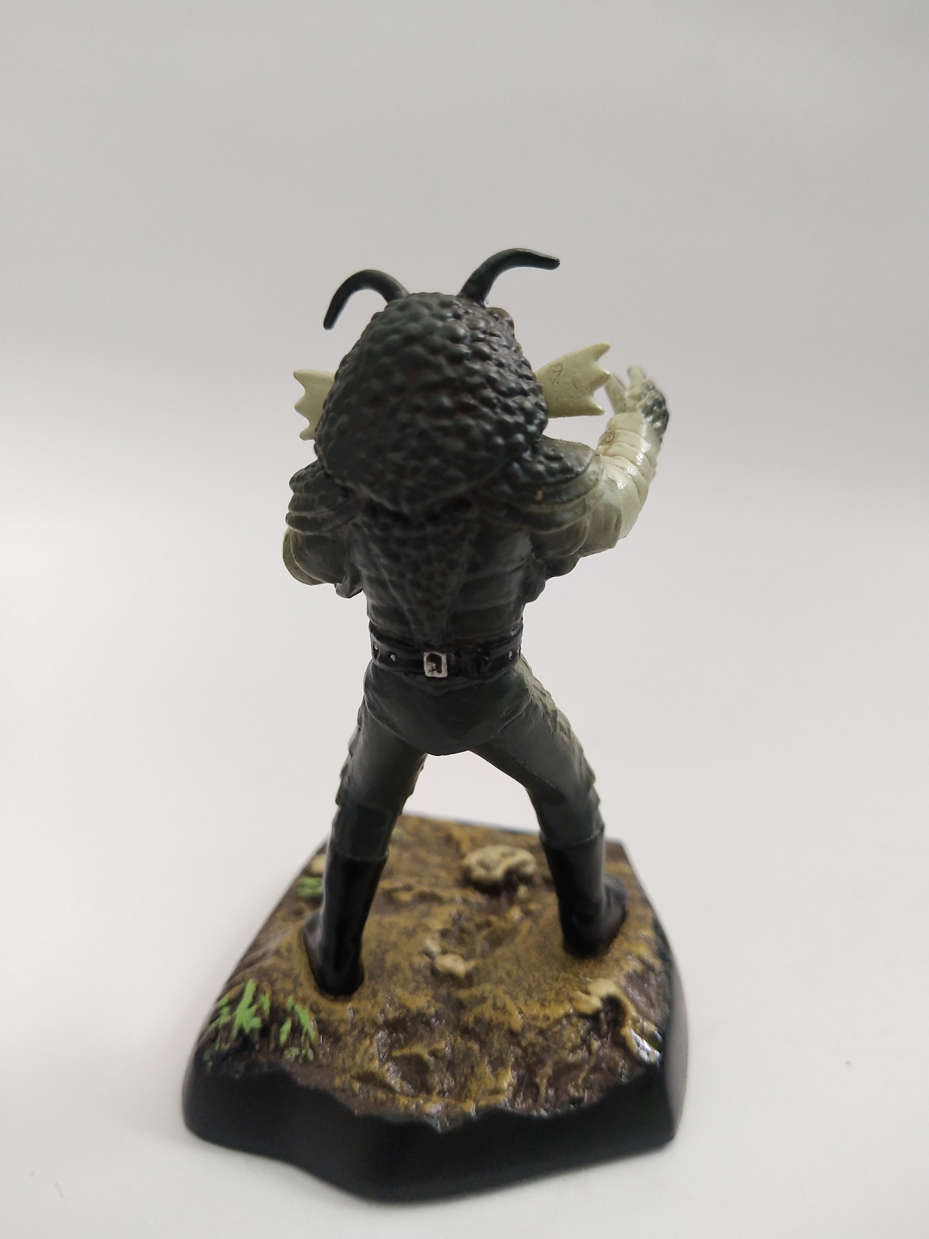 มีหลายภาพ งานฉากสัตว์ประหลาดไอ้มดแดง ซันจิโอ้ ขนาดตามภาพ