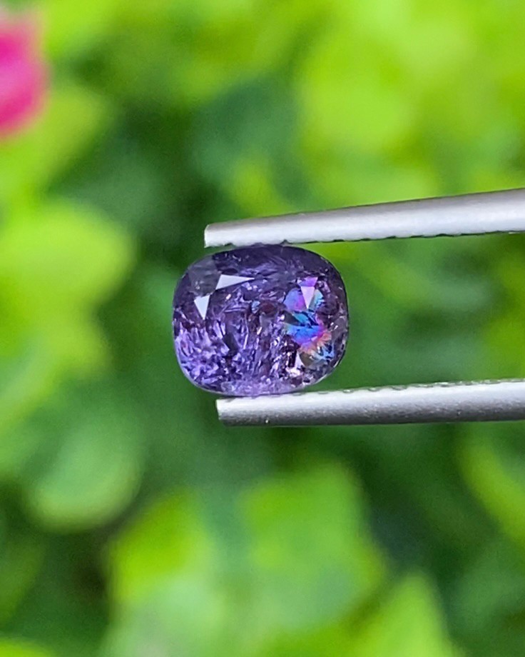 พลอย เพอเพิล แซฟไฟร์ สีม่วง Purple Sapphire ดิบ Unheated 1.15 กะรัต (Cts.) พลอยแท้ อัญมณีมงคลประจําวันเกิด เครื่องประดับพลอย