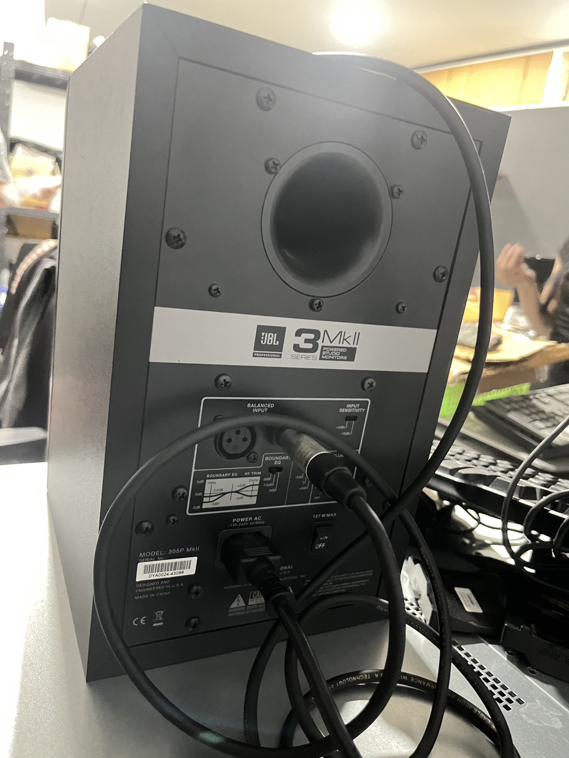 JBL 305P MkII ตู้ลำโพงมอนิเตอร์สตูดิโอ 5 นิ้ว 2 ทาง 82 วัตต์ มีแอมป์ในตัว คลาส D