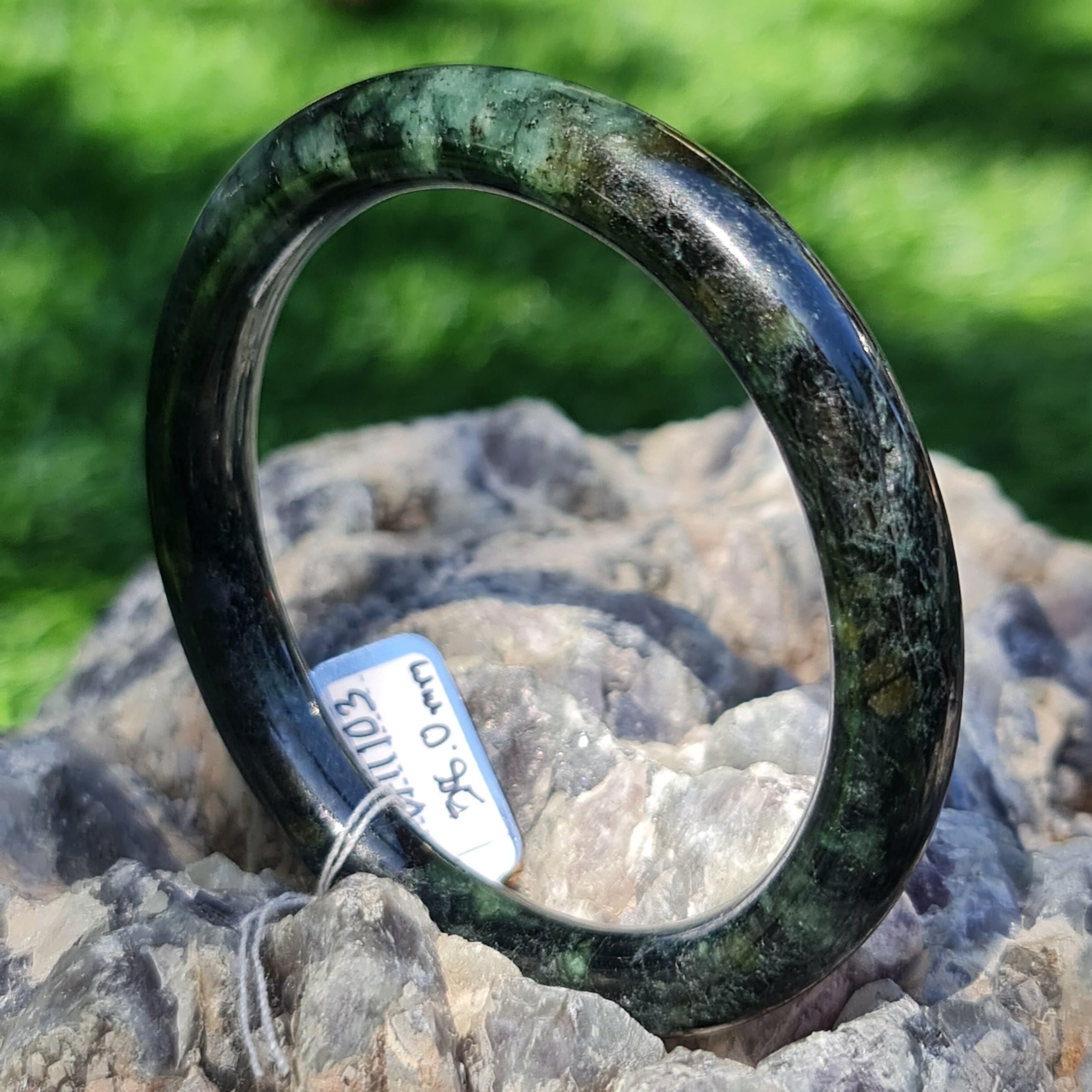 JB6711103 หยก พม่า แท้ Jade กำไลหยก (Jadeite bracelet) พม่า (Myanmar) 58.0 มม.