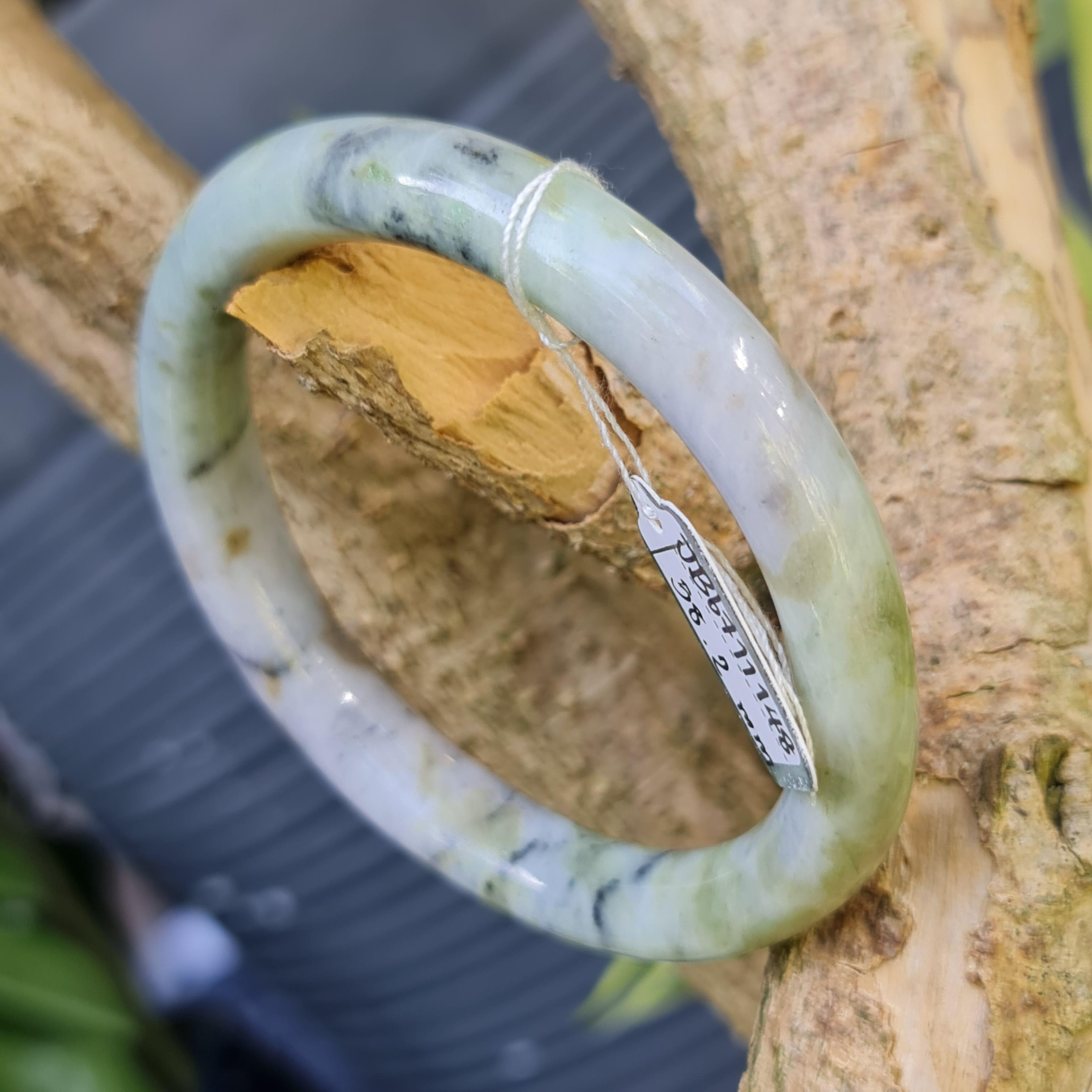 JB6711148 หยก พม่า แท้ Jade กำไลหยก 58.2 มม. (Jadeite bracelet) พม่า (Myanmar)