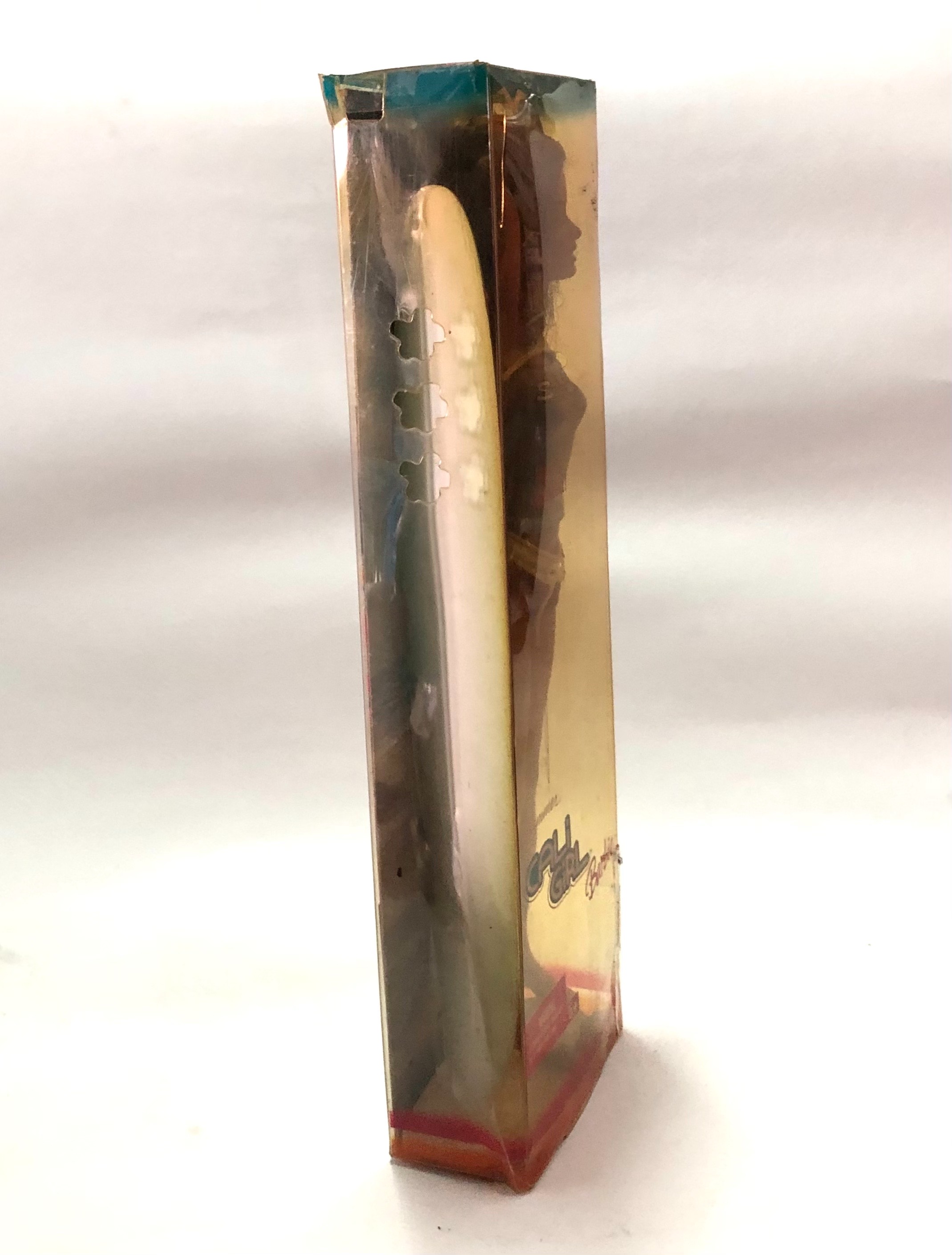 มือ2 เก่าเก็บในแพ็ค ***มือหักทั้งสองข้างตามเวลา บาร์บี้ชายหาด รุ่น Cali Girl