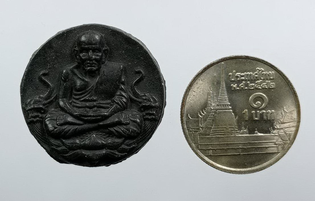 ผ3480 หลวงปู่ทวด วัดช้างให้ หลังยันต์ เนื้อแร่ ไม่ทราบที่