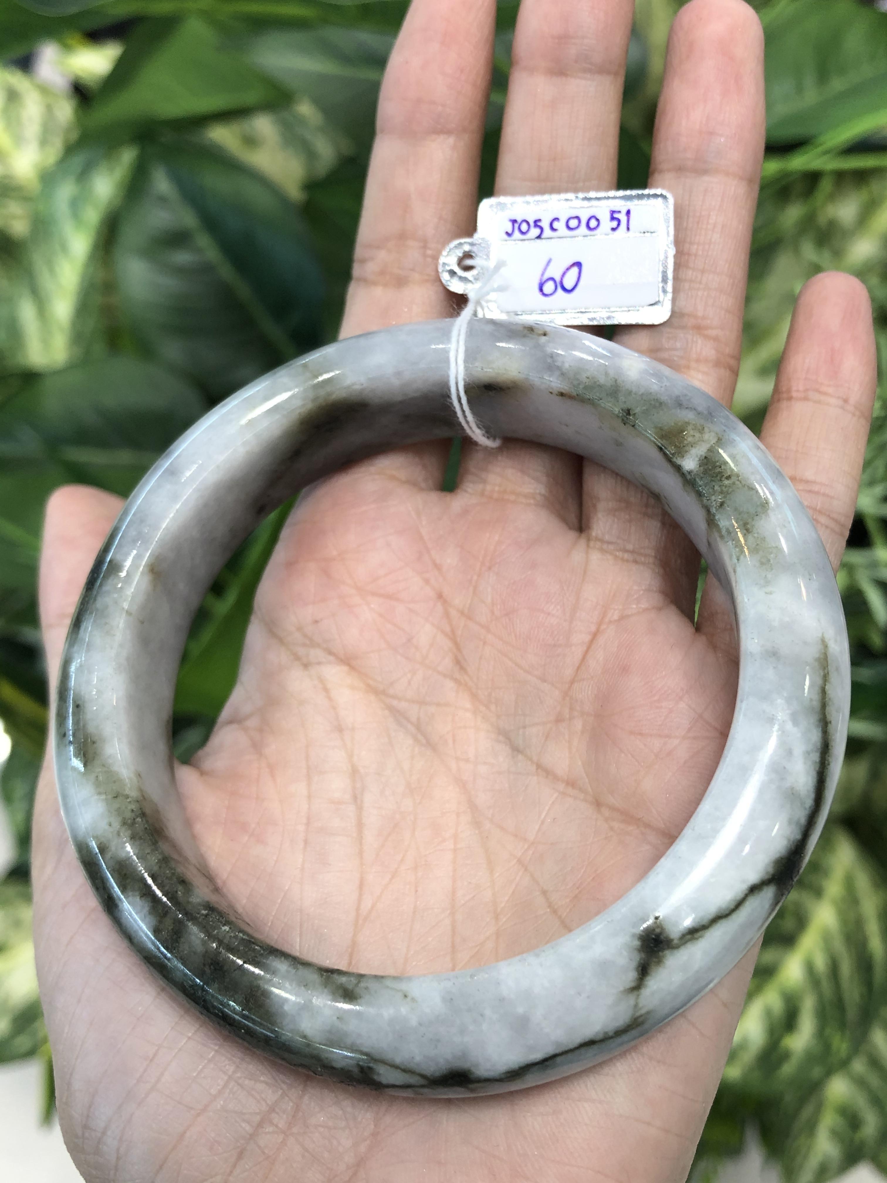 J05C0051 หยก พม่า แท้ Jade กำไลหยก 60 มม (Jade bracelet) พม่า (Myanmar)