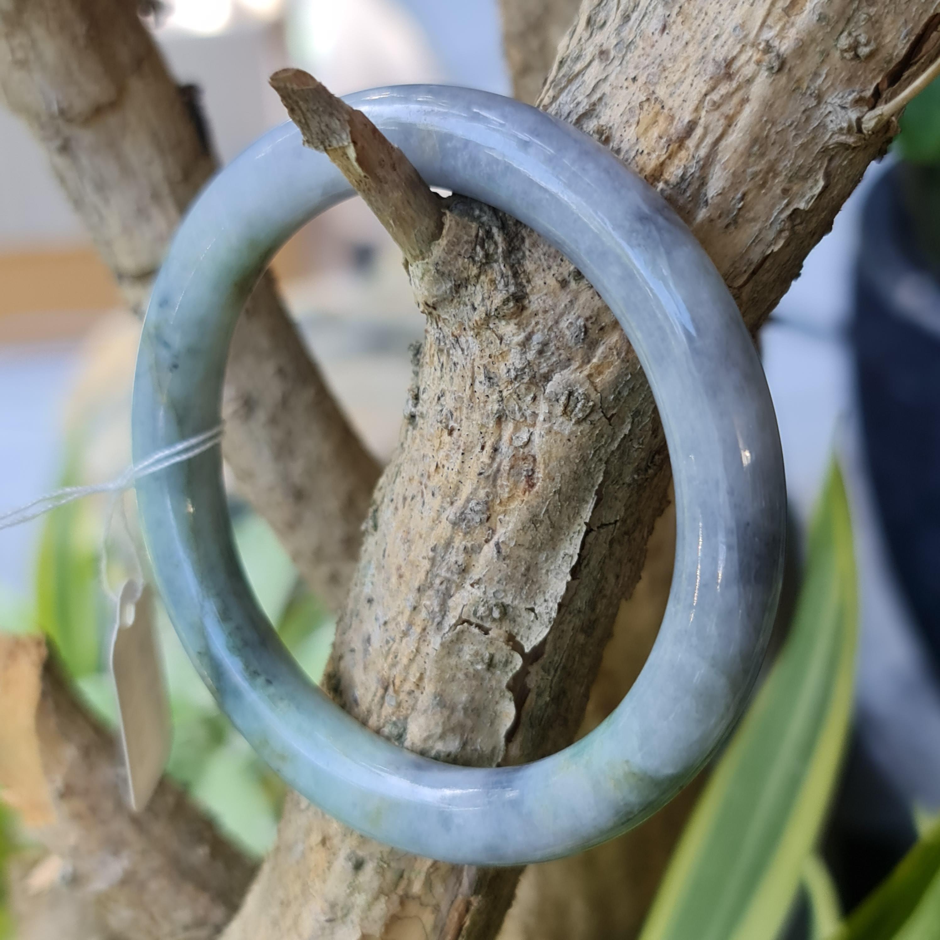 JB6711104 หยก พม่า แท้ Jade กำไลหยก (Jadeite bracelet) พม่า (Myanmar) 50.5 มม.