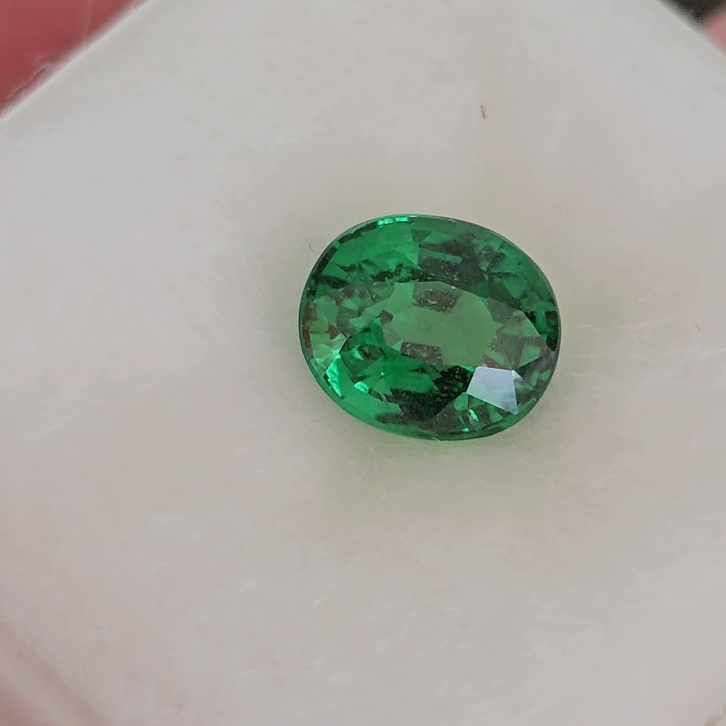พลอย ซาโวไรท์ Tsavorite Garnet 1.26 กะรัต (Cts.) ดิบ Unheated พร้อมใบเซอร์ อัญมณีมงคลประจําวันเกิด เครื่องประดับพลอย
