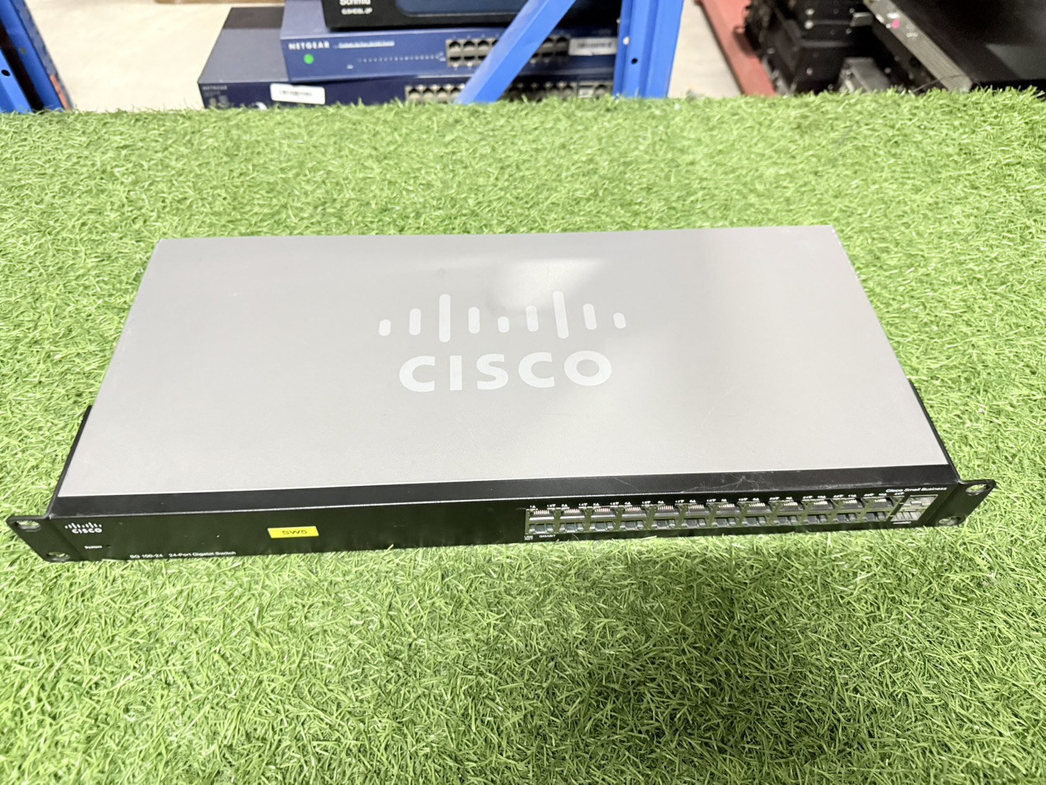 Switch Cisco SG100-24 24-Port