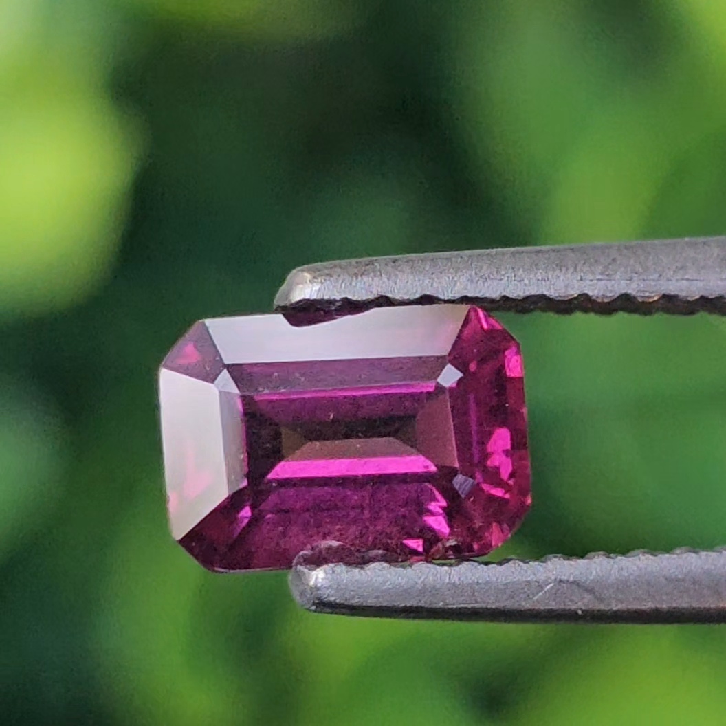 พลอย อุมบาไลต์ การ์เน็ต Umbalite Garnet 1.14 กะรัต (Cts.) ดิบ Unheated พลอยแท้ อัญมณีมงคลประจําวันเกิด เครื่องประดับพลอย