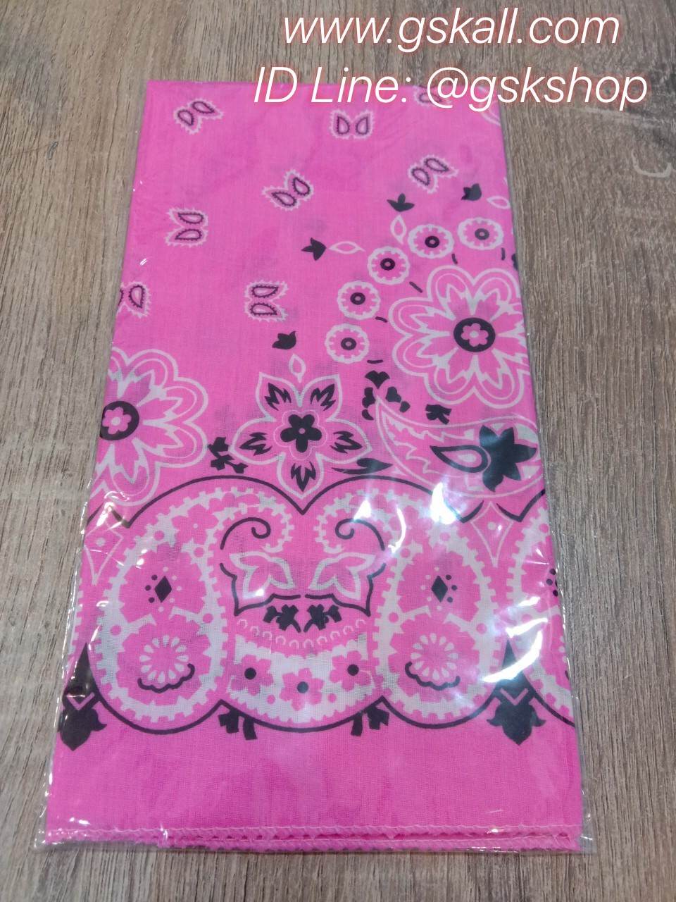 ผ้าเช็ดหน้าหลากสี ลวดลายทันสมัย น่ารักมากมาย