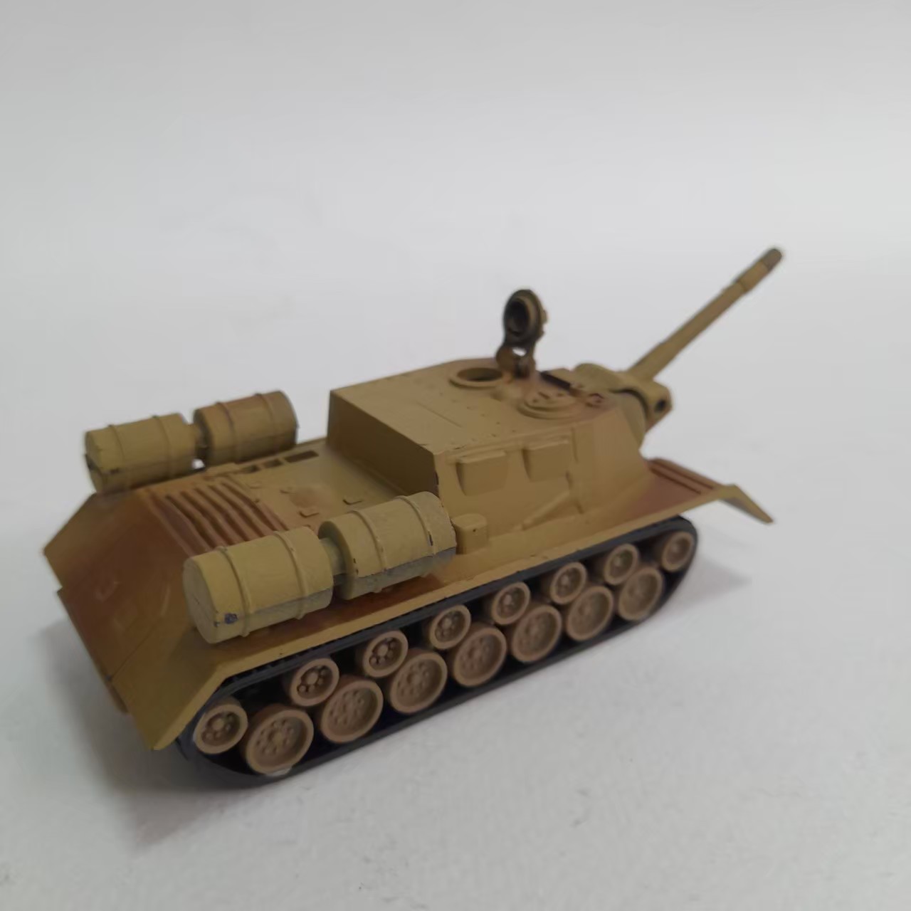 มีหลายภาพ,รถถังพลาสติกสำเร็จรูป USSR ISU 152ทำสีแล้ว งานเก่า มือสอง สภาพดี มีรอยบ้าง