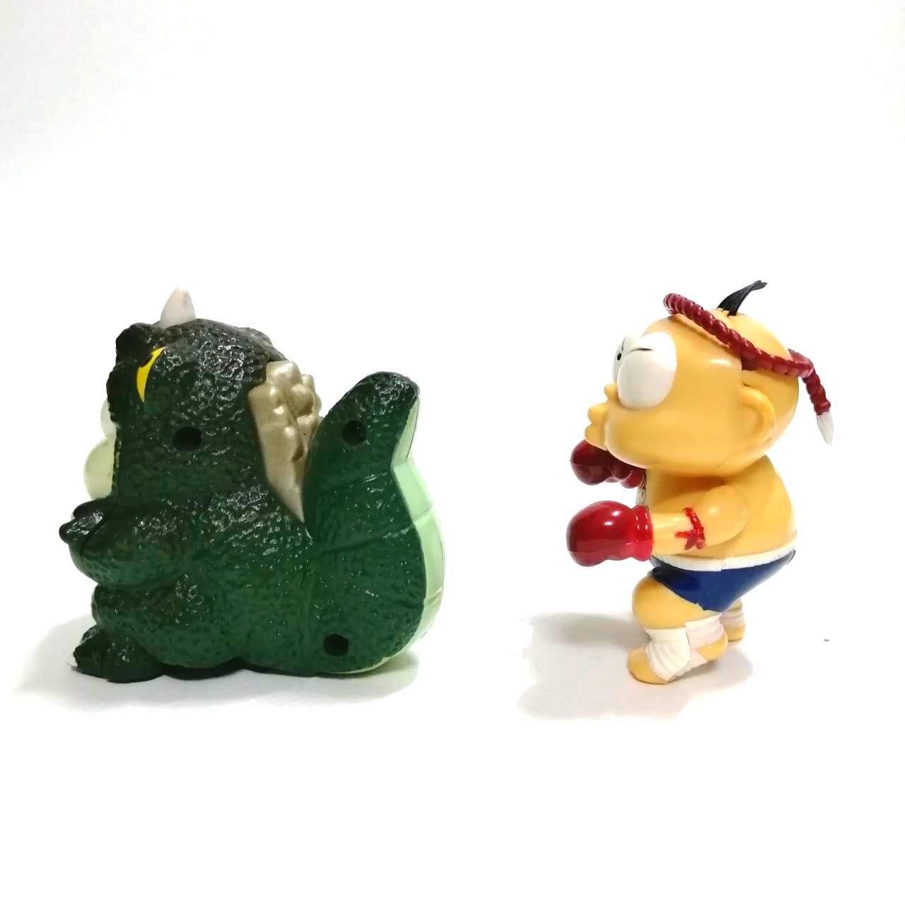 ตุ๊กตา ปังปอนด์ พรีเมี่ยมจาก 7-11 นักมวยปอนด์, ก๊อตจิปอนด์ **ลานช้าและเสื่อมตามอายุ มีตำหนิตามภาพ ทั้งชุด2 ตัวขนาดตามภาพ