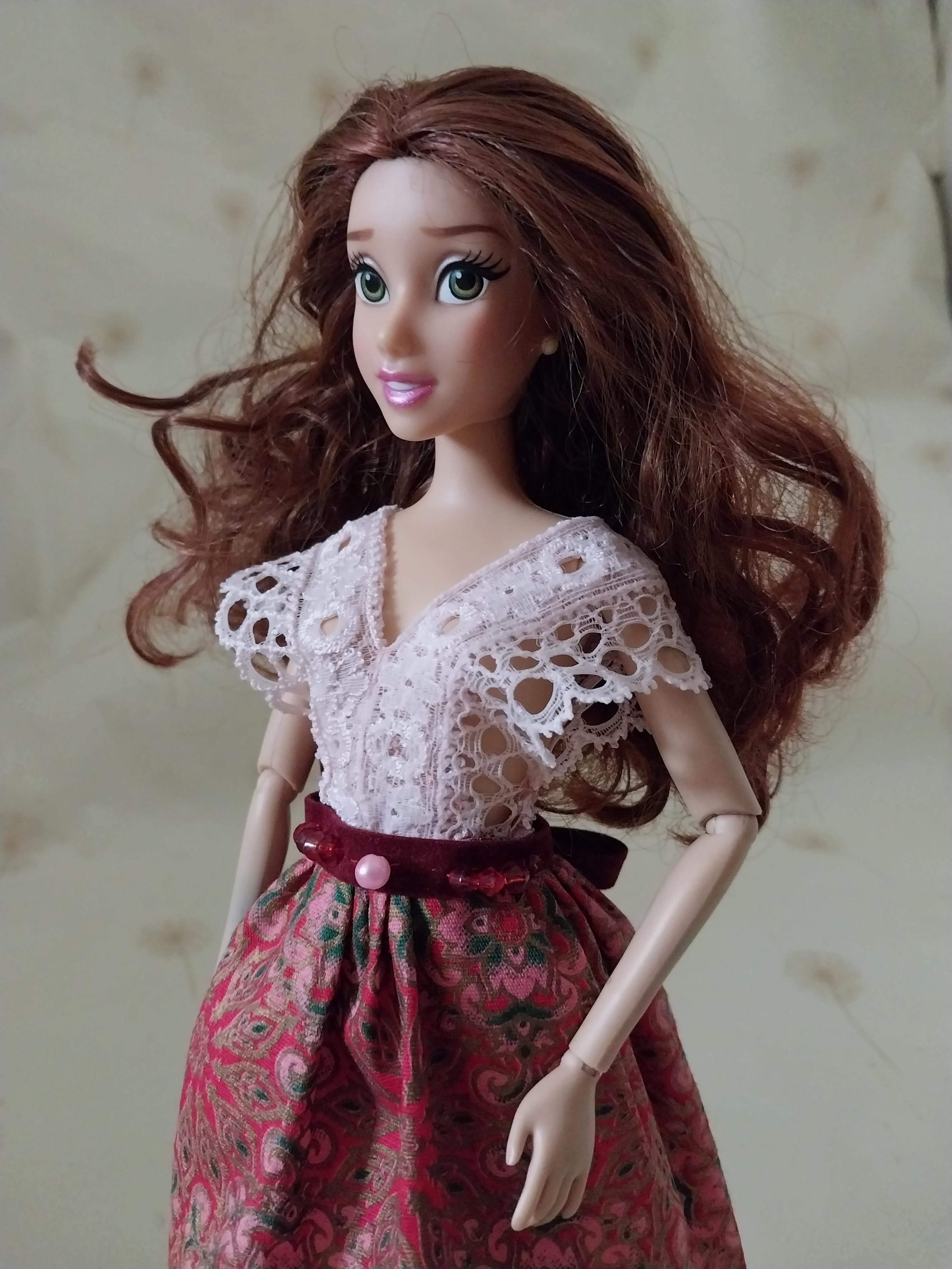 ตำหนิ แขนซ้ายและมือมีรอยสีฟ้า ขามีรอยเปื้อน ตามภาพ,แบลล์ ดิสนีย์ปริ๊นเซส Beauty and the Beast งานแท้ Disney China แขนข้อต่อ ขายาง