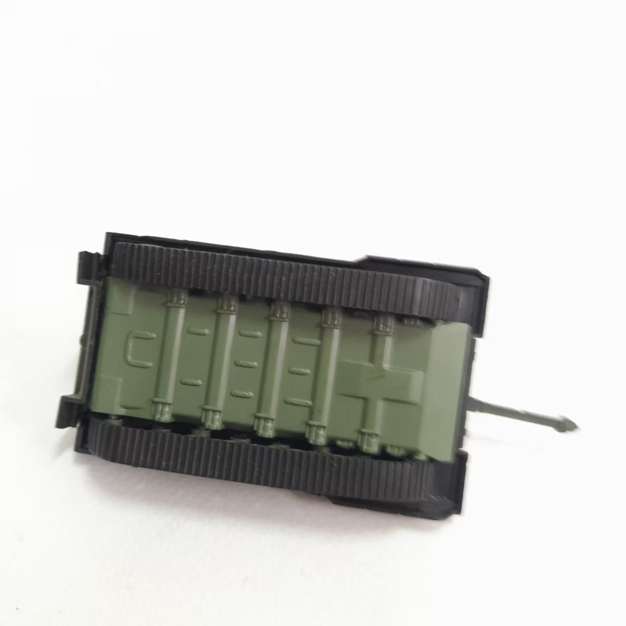 มีหลายภาพ,รถถังพลาสติกสำเร็จรูป leopard 2 ทำสีแล้ว งานเก่า มือสอง สภาพดี มีรอยบ้าง