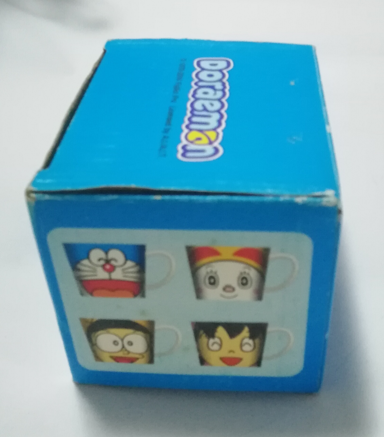 แก้วน้ำเซรามิกสีชมพู ลายชิสุกะ ของสะสมแลกซื้อจากเทสโก้โลตัส **กล่องมีตำหนิ โปรดตรวจสอบทุกภาพ