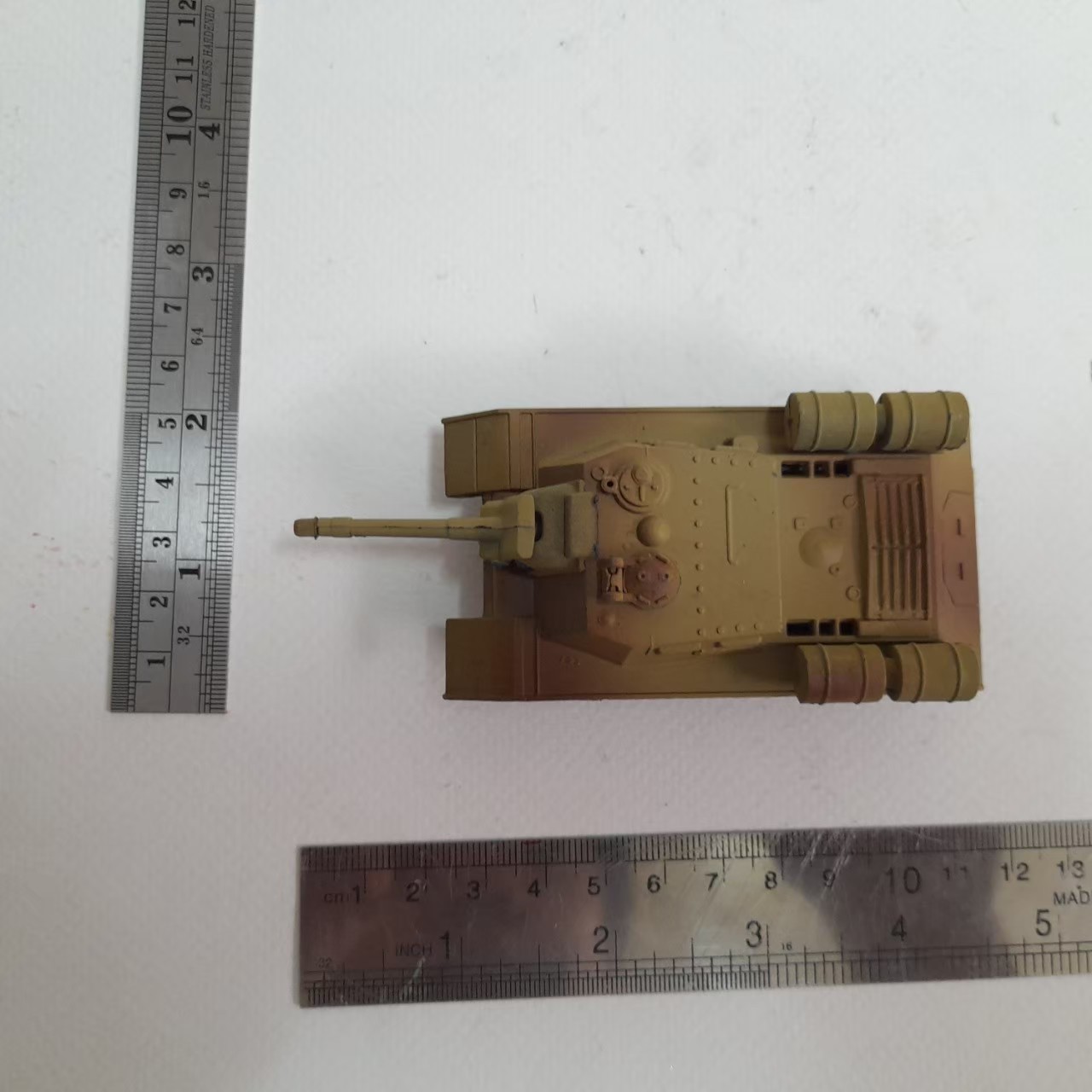 มีหลายภาพ,รถถังพลาสติกสำเร็จรูป USSR ISU 152ทำสีแล้ว งานเก่า มือสอง สภาพดี มีรอยบ้าง