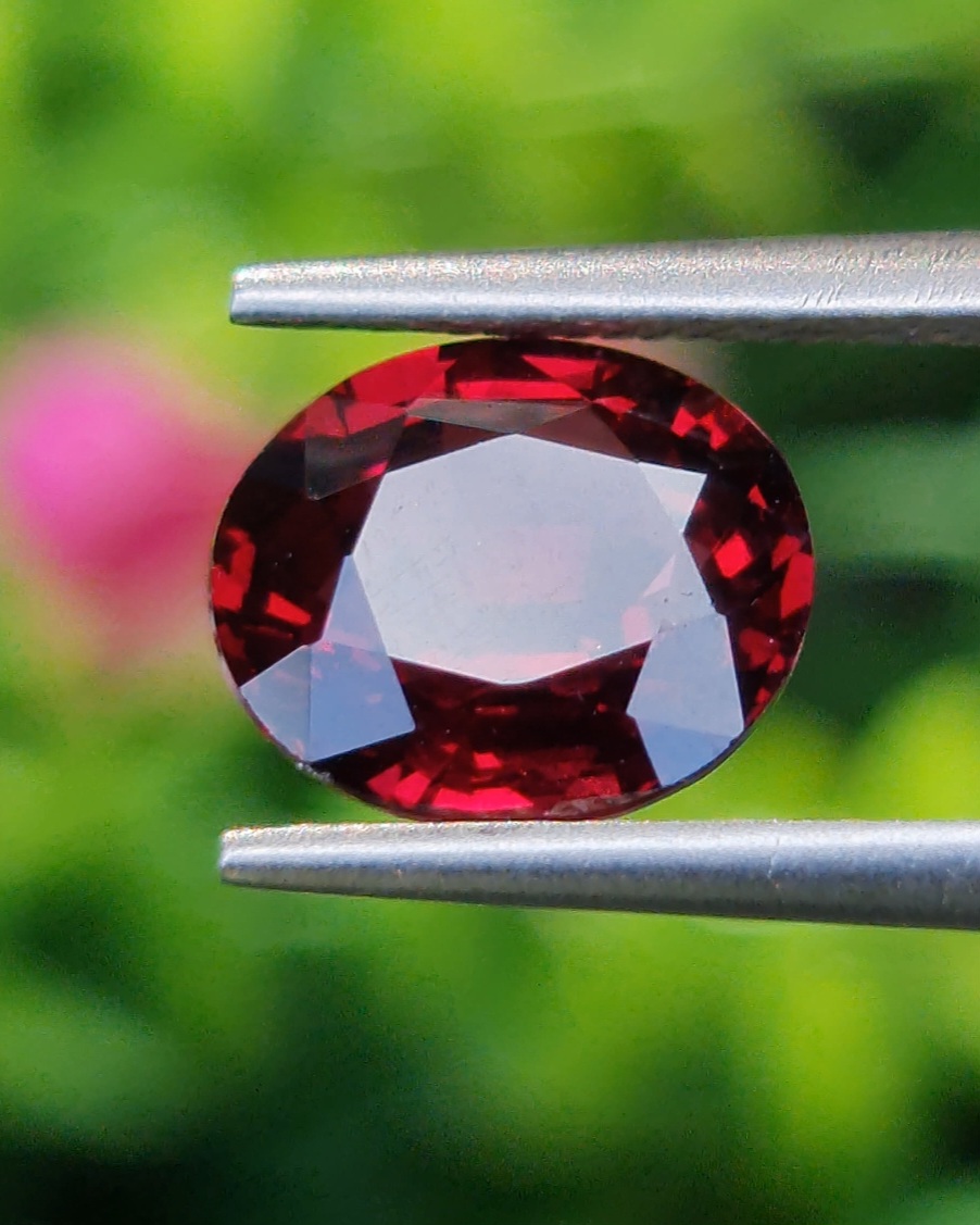 พลอย โรโดไลต์ กาเน็ท Rhodolite Garnet 2.66 กะรัต Cts.พลอยแท้ อัญมณีมงคลประจําวันเกิด เครื่องประดับพลอย