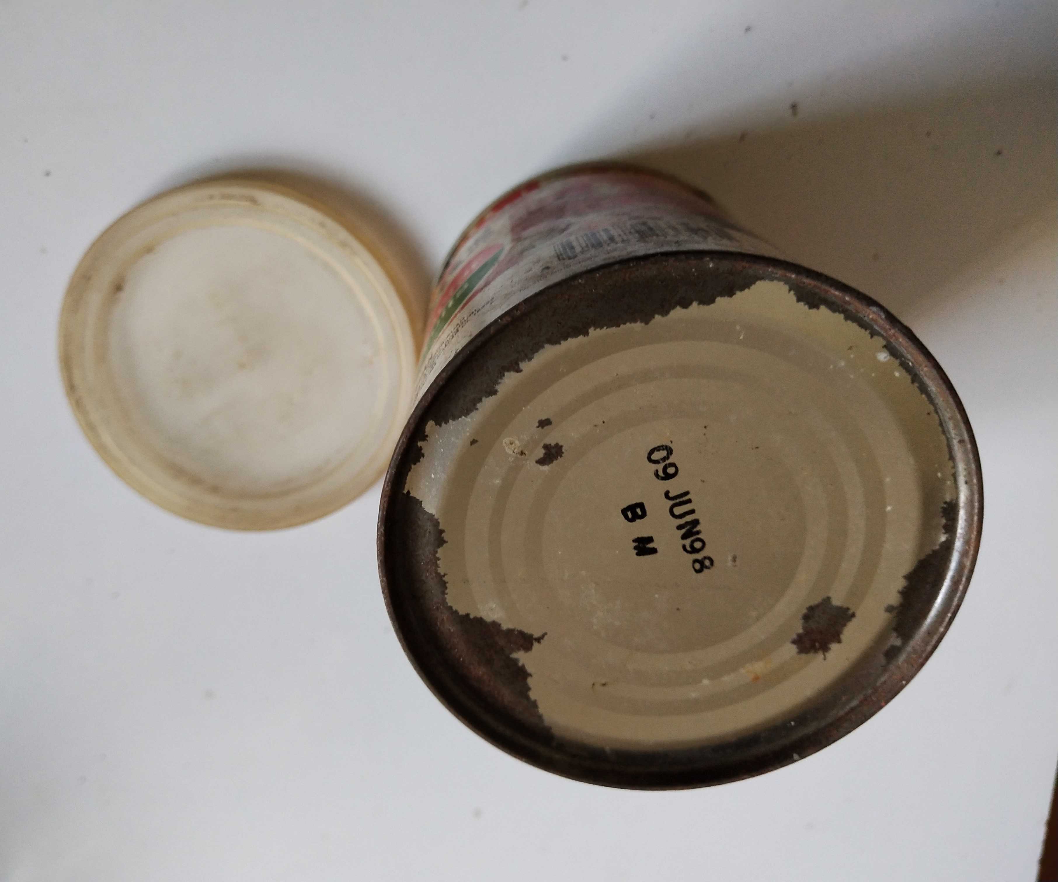 ของสะสม กระป๋องสังกะสี ลูกอมFOXS รสผลไม้ ของเก่าเก็บ ขายตามสภาพ ***มีฝา