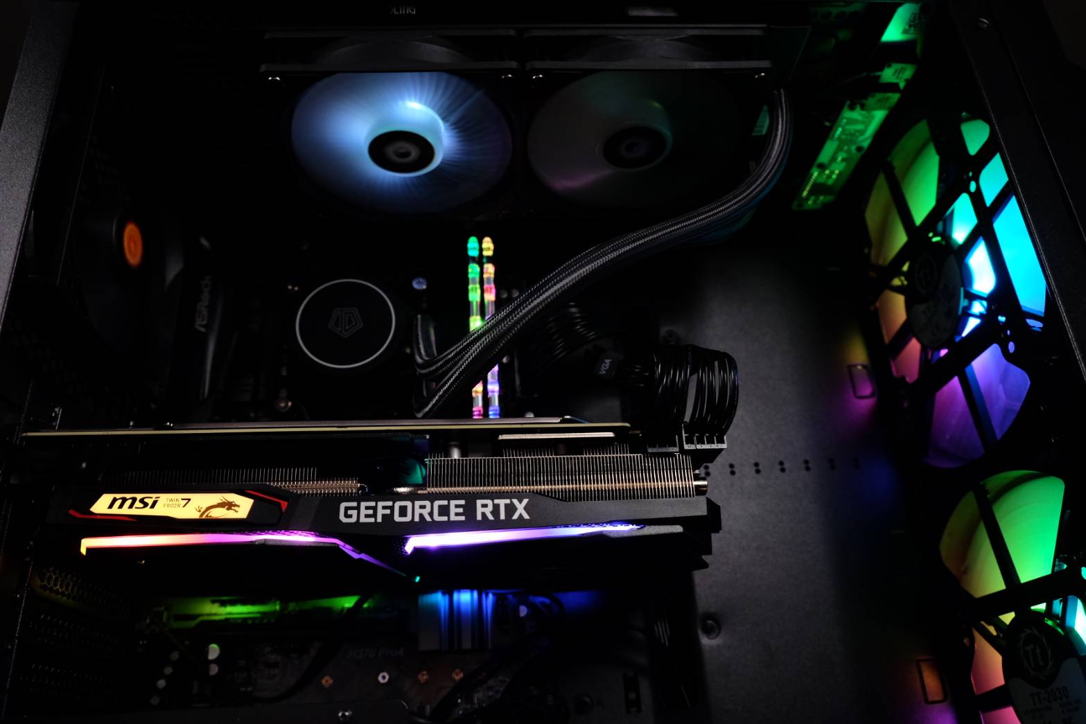 คอมพิวเตอร์ประกอบ i3-9100F กับชุดน้ำปิด