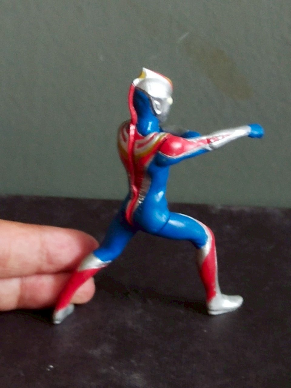 มีหลายภาพ กาชาปอง อุลตร้าแมนคอสมอส ไม่มีฐาน