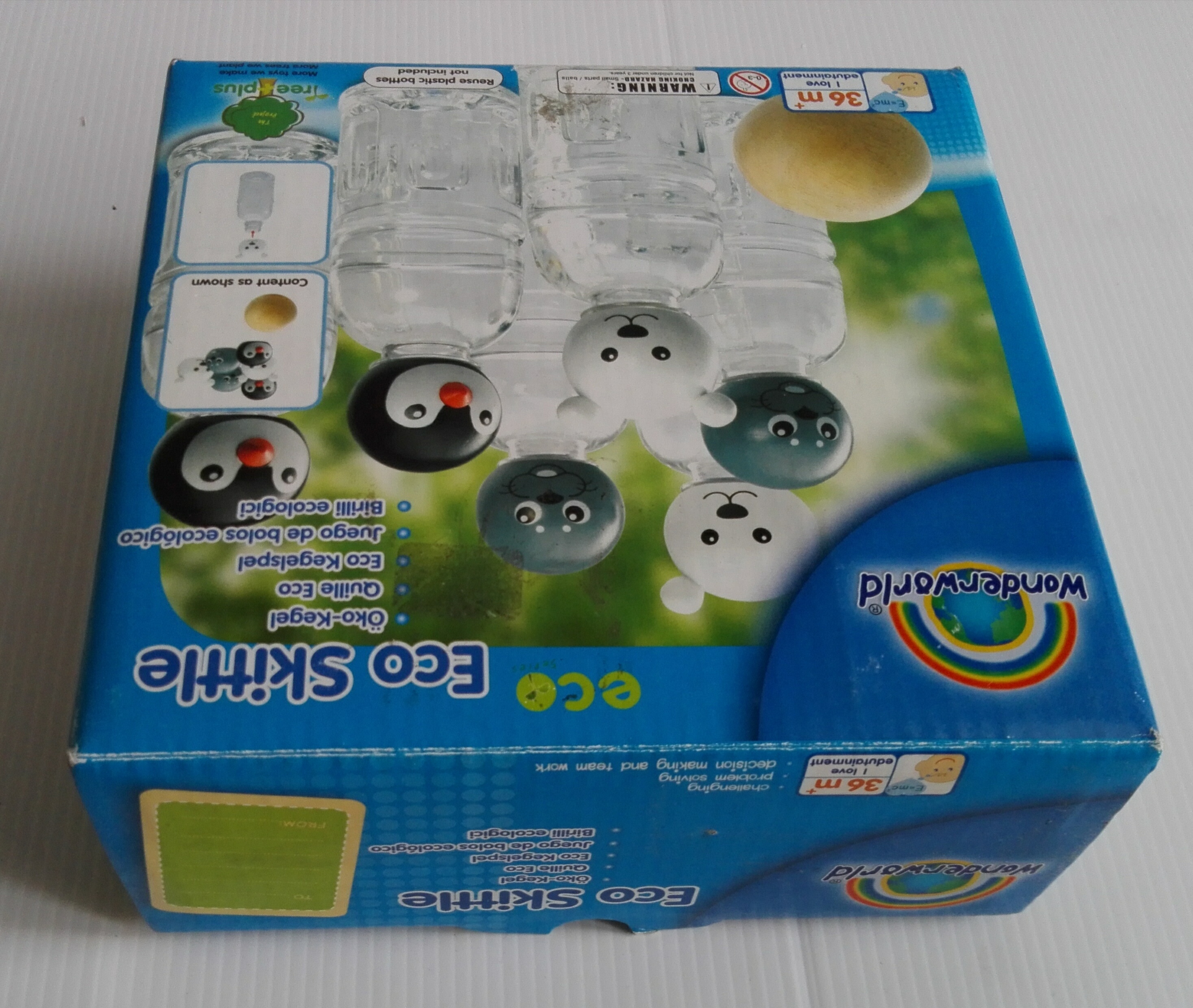 ชุดฝาขวดน้ำงานไม้วันเดอร์เวิลด์พร้อมบอลไม้สำหรับเล่นเป็นเกมโบลิ่งตามภาพ เหมาะสำหรับเด็กอายุ 3 ขวบขึ้นไป