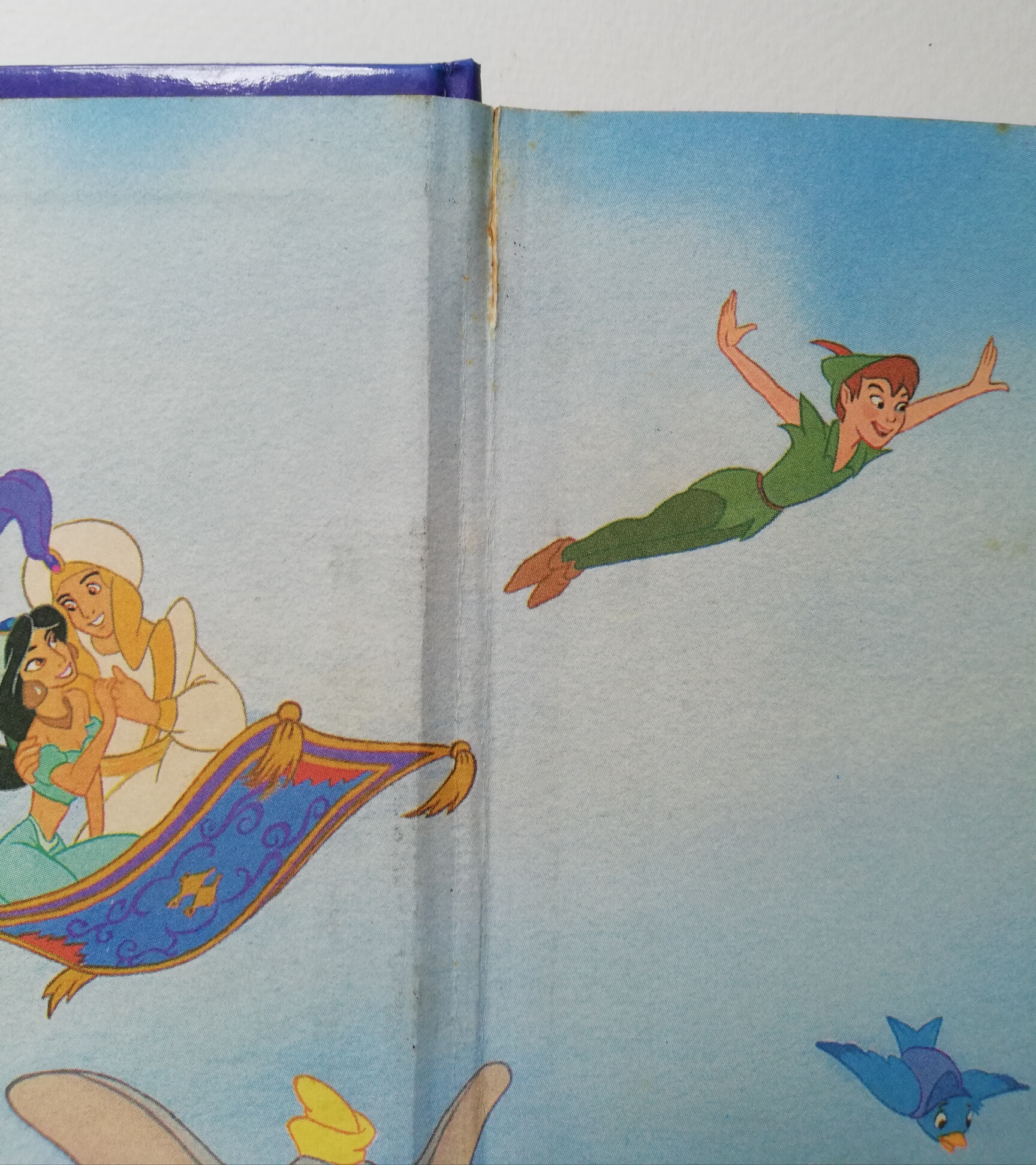 นิทานการ์ตูนจากวอลท์ ดิสนีย์ เล่มใหญ่ปกแข็ง "โฉมงามกับเจ้าชายอสูร"Walt Disney Cartoon -Tale , Beauty and the Beast *หนังสือมีตำหนิ โปรดตรวจสอบทุกภาพ