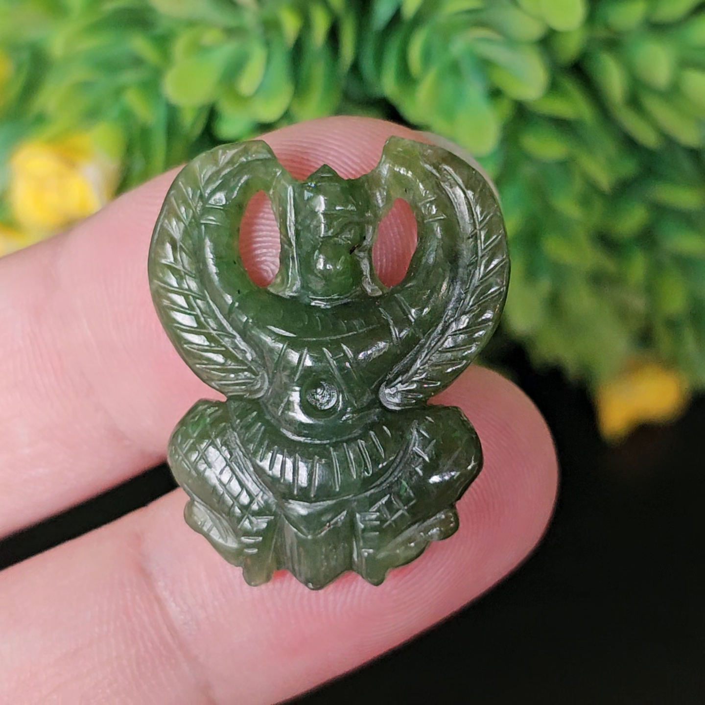 หยกแกะสลัก ครุฑ เนฟไฟรต์ (Nephrite jadeite)