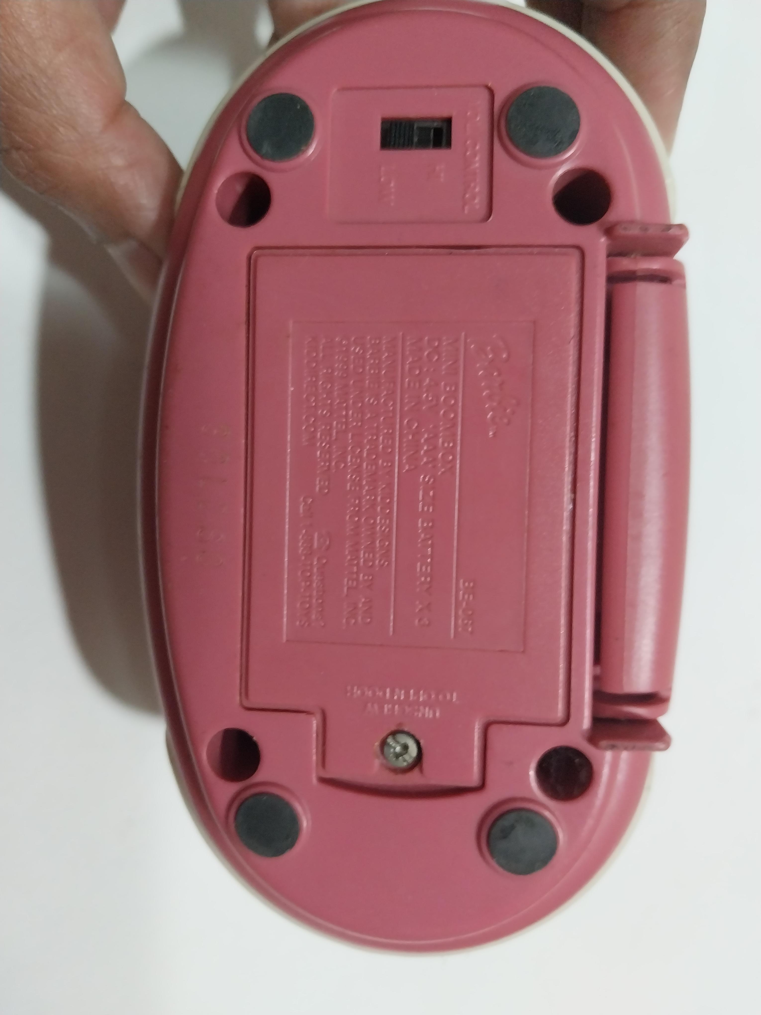 มีหลายภาพ ของสะสมเก่า วิทยุบาร์บี้ **ไม่เช็คแบตเตอรี่ ขนาดเล็ก ตามภาพ