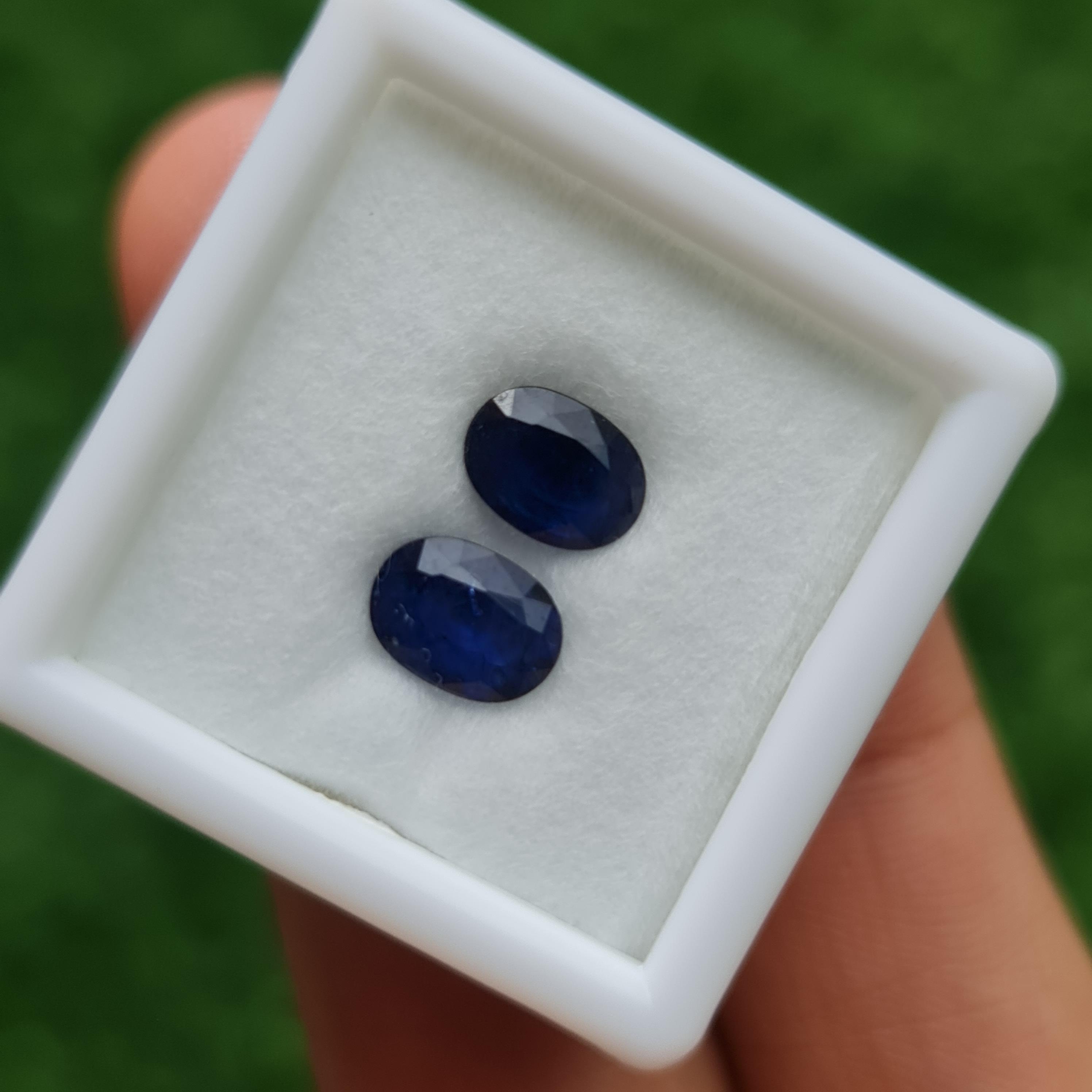 พลอย ไพลิน blue sapphire 1.91 กะรัต (Cts.) 2 เม็ด (Pcs.) พลอยแท้ อัญมณีมงคลประจําวันเกิด เครื่องประดับพลอย
