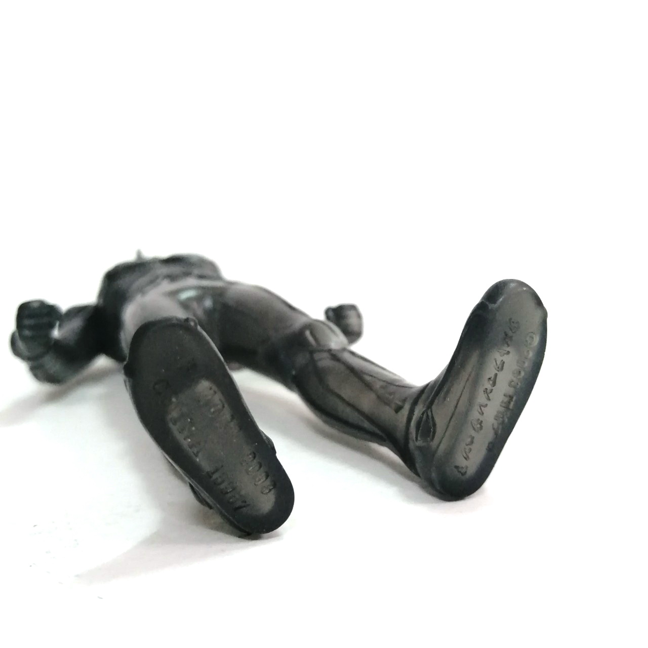 ซอฟ6 -6.5นิ้ว ขนาดตามรูป อุลตร้าแมนเลเจ้นต์ ตัวพิเศษ เคลียร์ใสสีดำ(ดำใส) สภาพดี มีรอยบ้าง หายากไม่พบบ่อย