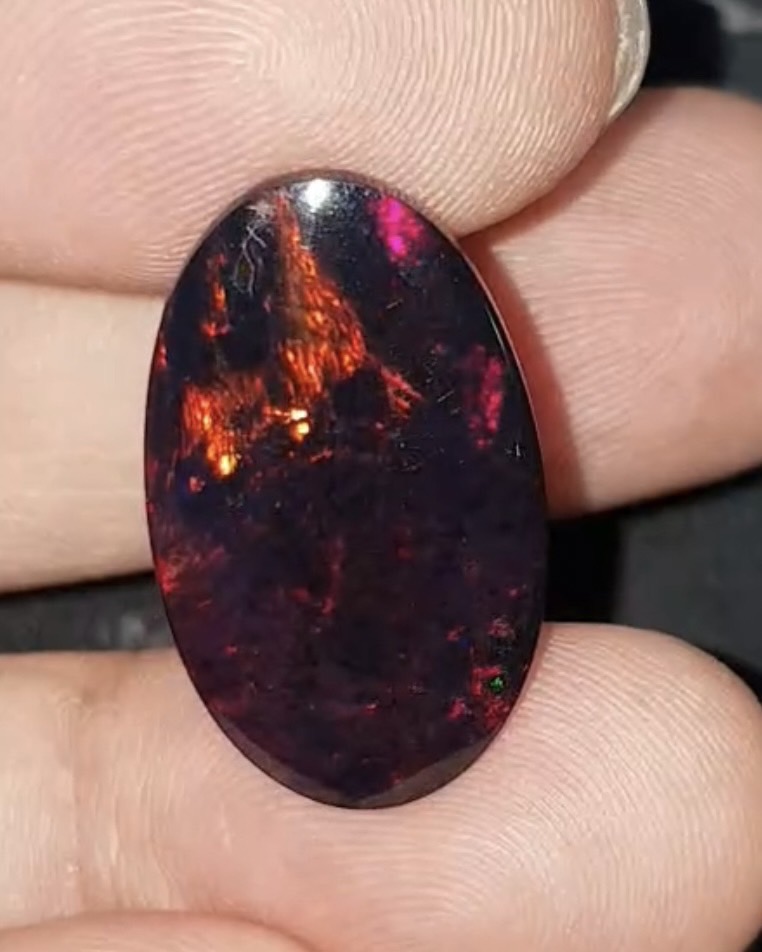 พลอย โอปอล Opal 11.64 กะรัต (Cts.) พลอยแท้ อัญมณีมงคลประจําวันเกิด เครื่องประดับพลอย