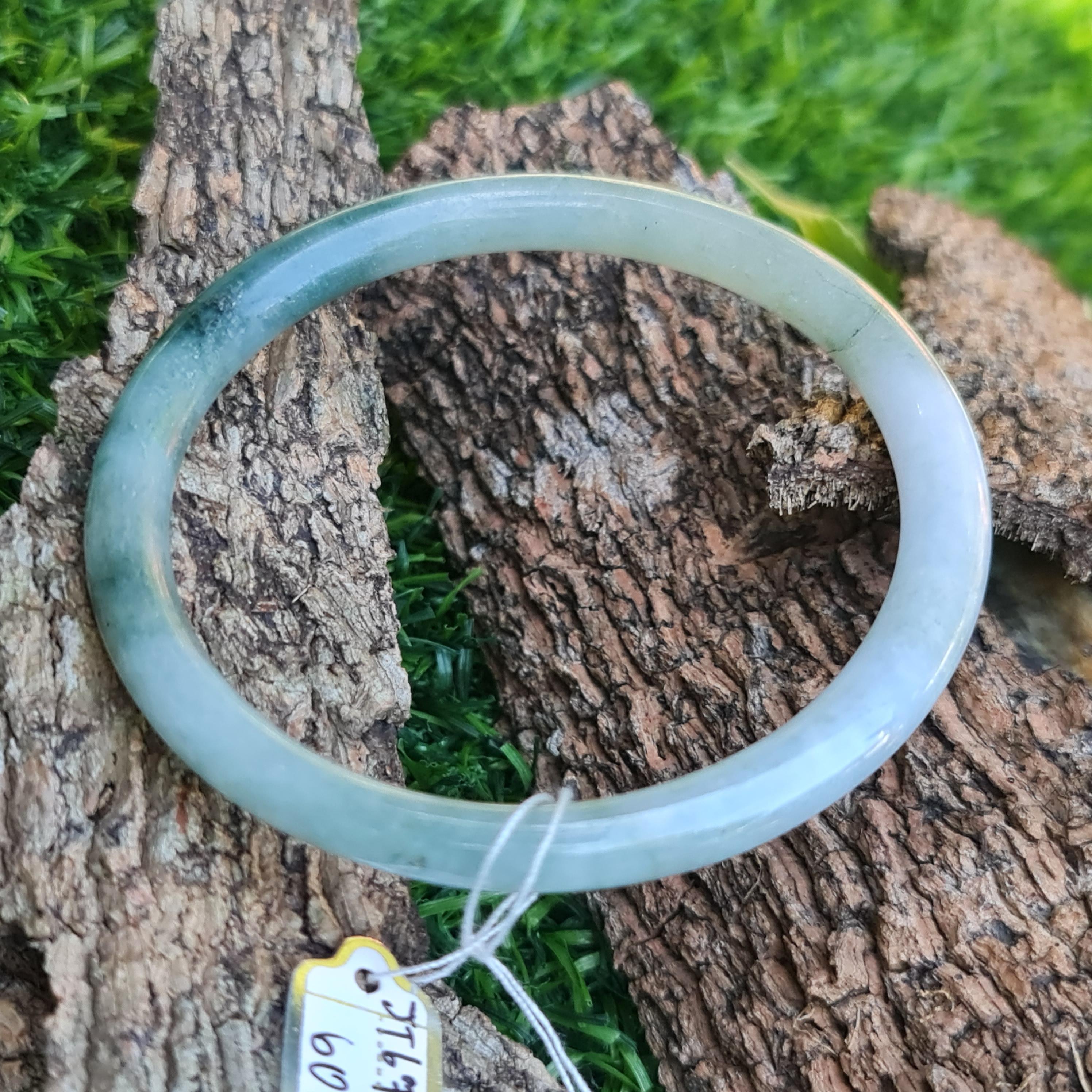 JT6711208 หยก พม่า แท้ Jade กำไลหยก 60.6 มม. (Jadeite bracelet) พม่า (Myanmar)