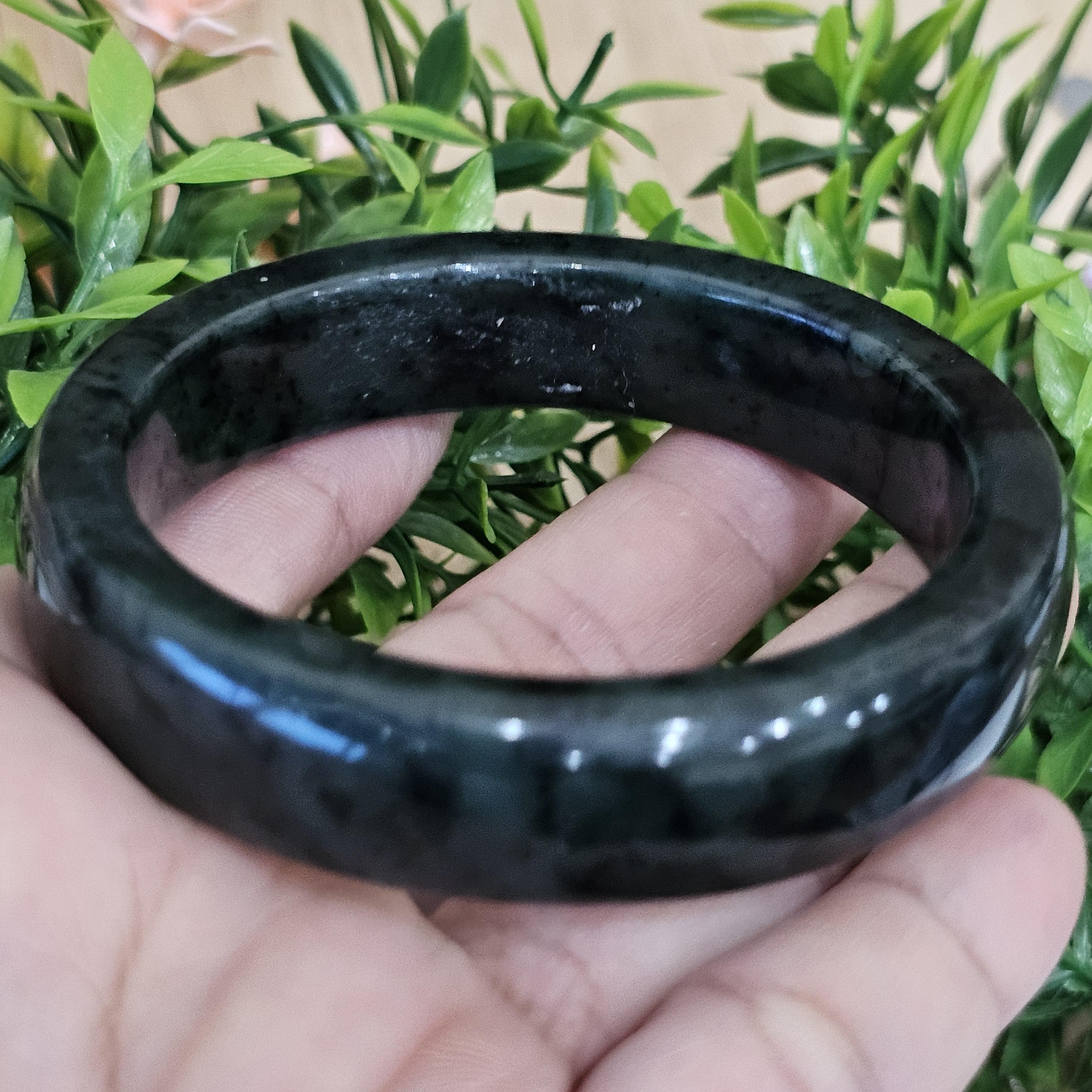 หยก พม่า แท้ Jade กำไลหยก (Jadeite bracelet) พม่า (Myanmar) 58.5 มม.