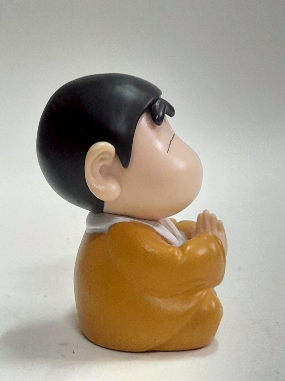 มีหลายภาพ ชินจังใส่ชุดคอสพระ ขนาดตามภาพ