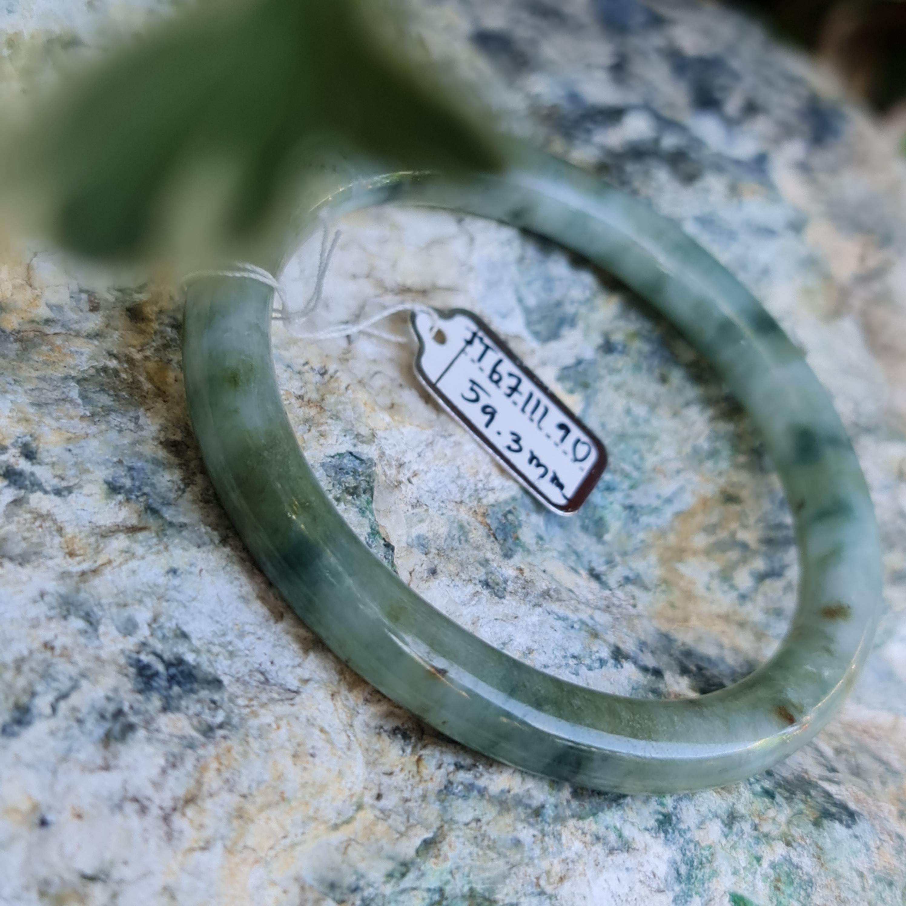 JT6711190 หยก พม่า แท้ Jade กำไลหยก (Jadeite bracelet) พม่า (Myanmar) 59.3 มม.