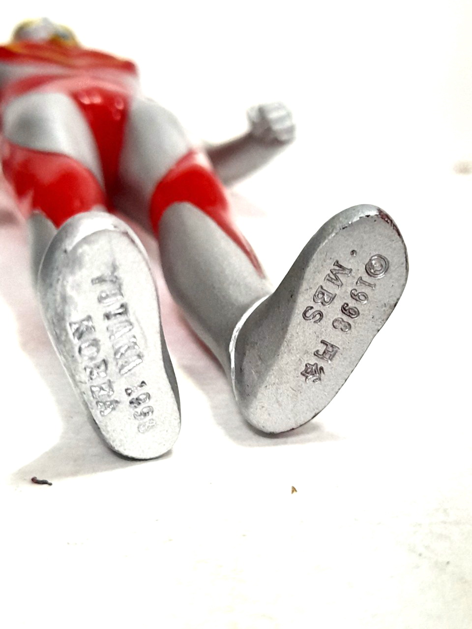 ซอฟ 5-5.5 นิ้ว อุลตร้าแมนไกอา มือสอง สภาพดี มีรอยบ้าง มีปั๊มใต้เท้า