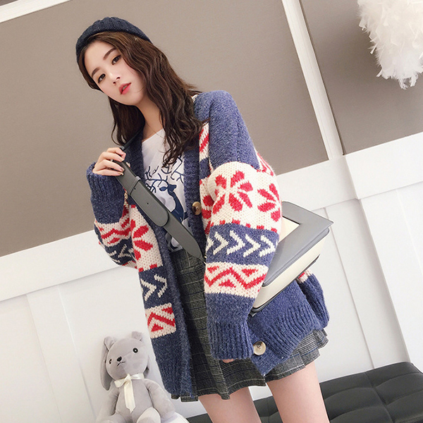 CARDIGAN เสื้อคลุมไหมพรมคอวี ผ้าหนานุ่มถักลายวินเทจ (12270B)