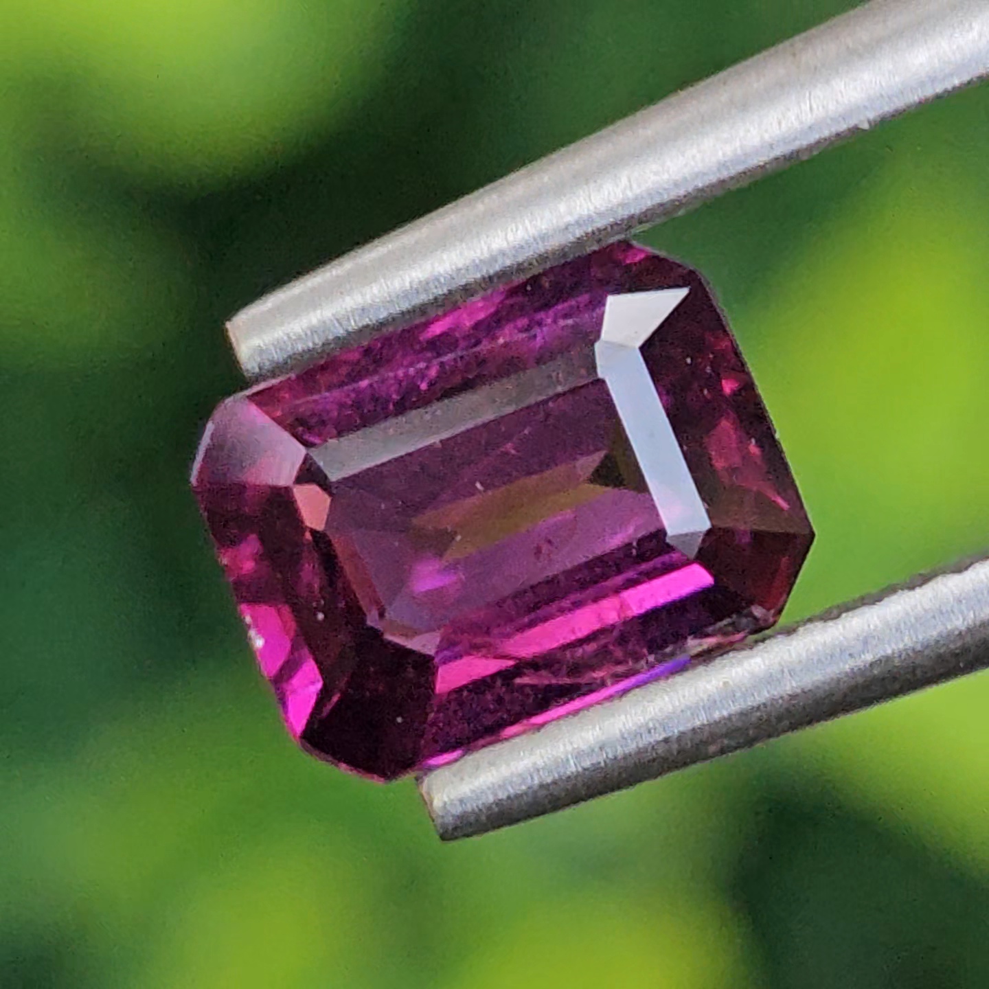 พลอย อุมบาไลต์ การ์เน็ต Umbalite Garnet 1.26 กะรัต (Cts.) ดิบ Unheated ลอยแท้ อัญมณีมงคลประจําวันเกิด เครื่องประดับพลอย