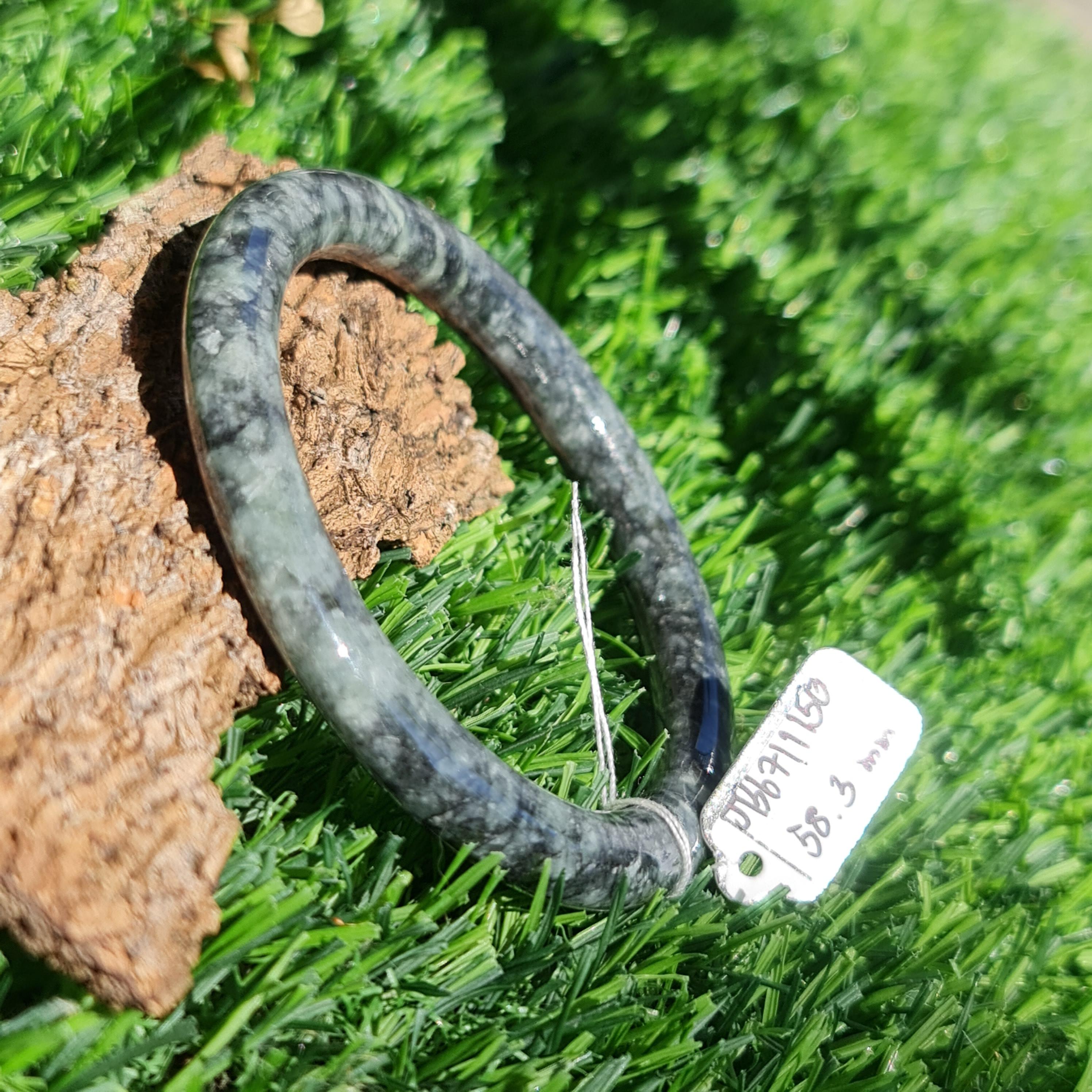 JB6711150 หยก พม่า แท้ Jade กำไลหยก 58.3 มม. (Jadeite bracelet) พม่า (Myanmar)