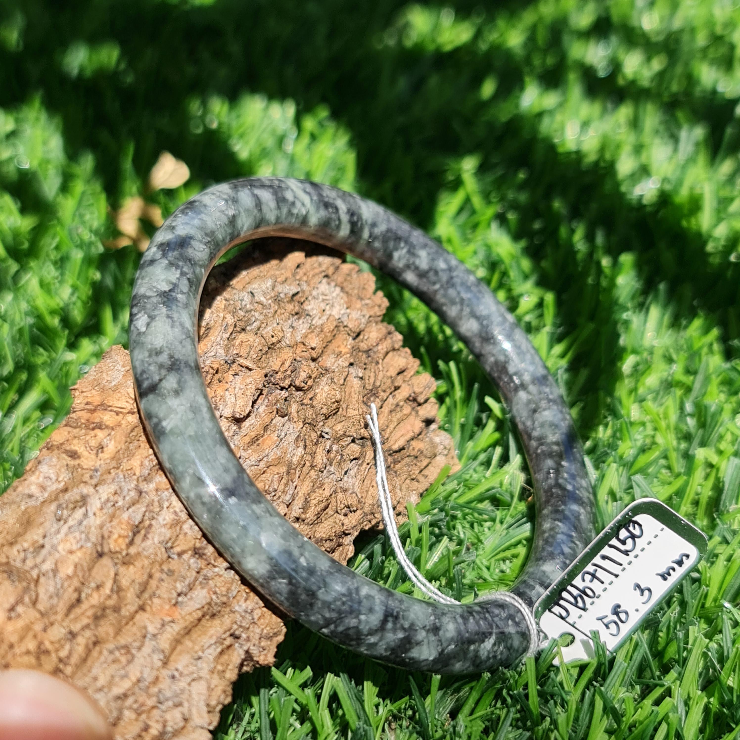 JB6711150 หยก พม่า แท้ Jade กำไลหยก 58.3 มม. (Jadeite bracelet) พม่า (Myanmar)