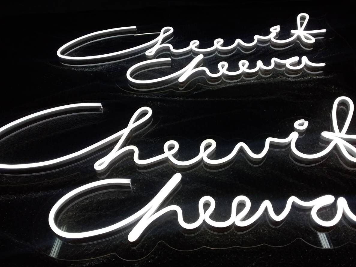 งานป้ายนีออน flex ป้ายร้านชีวิตชีวาเชียงใหม่ ติดตั้งป้ายเชียงใหม่ #ไฟนีออนดัดเชียงใหม่