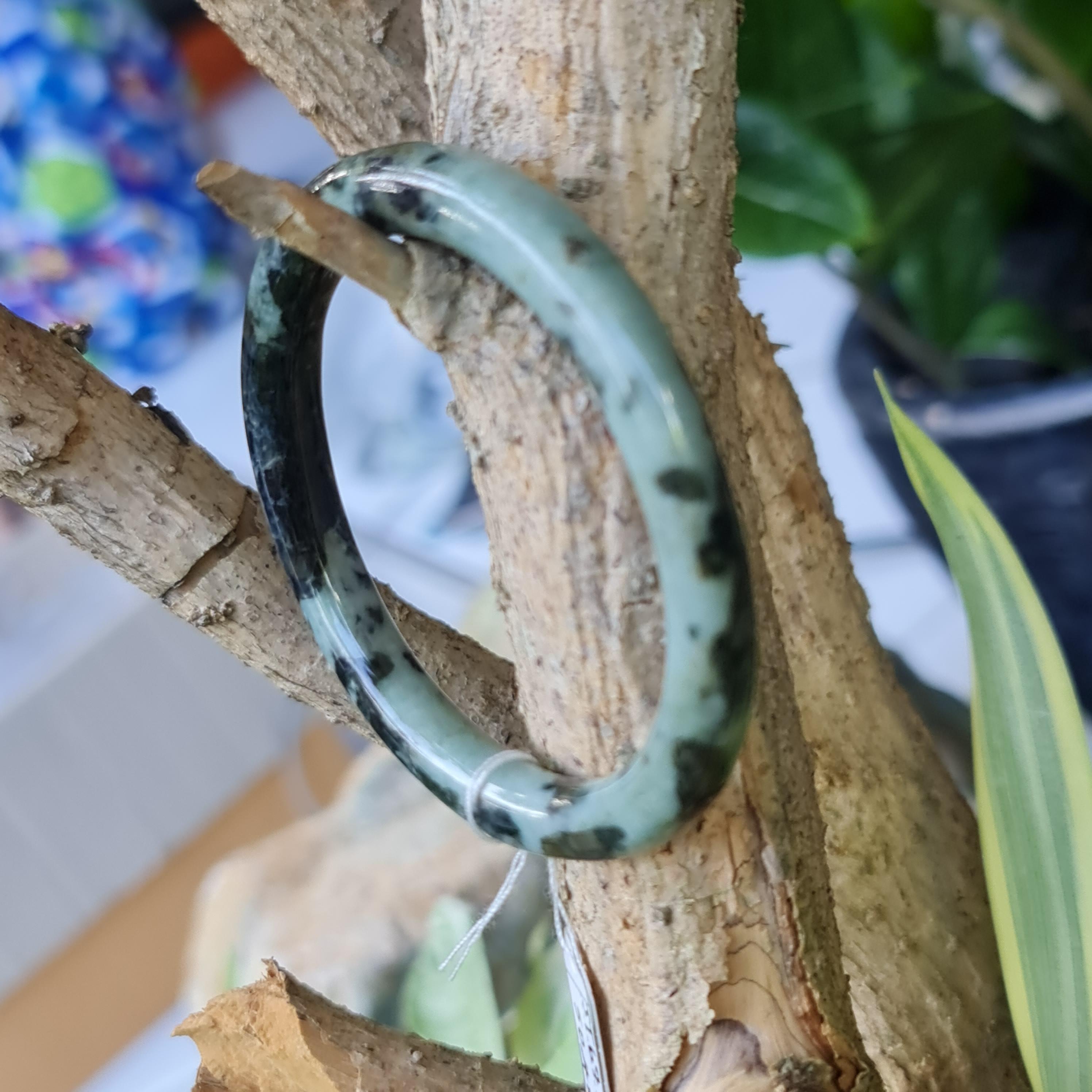 JB6711180 หยก พม่า แท้ Jade กำไลหยก 50.4 มม. (Jadeite bracelet) พม่า (Myanmar)