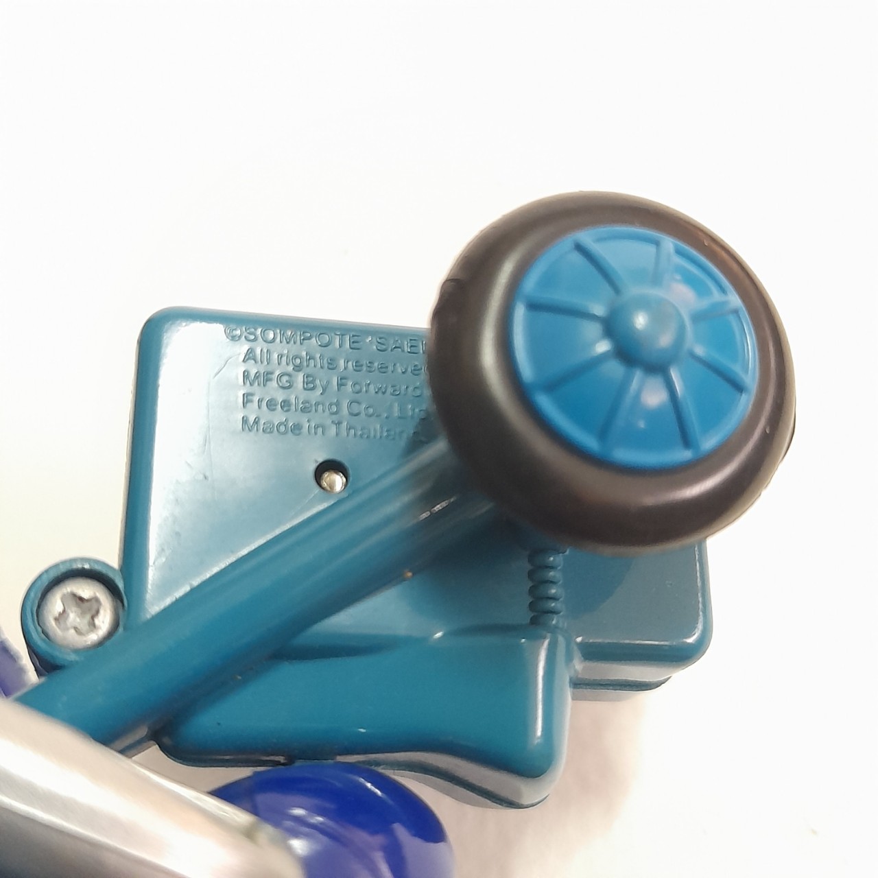 ตุ๊กตาพลาสติกอุลตร้าแมนคอสมอส ลูน่าโหมด ถีบจักรยาน ไขลาน ไม่ได้เช็คสภาพ งานไทย มีปั๊มลิขสิทธิ์สมโพธิ์ แสงเดือนฉาย งานเก่าสะสมหายาก