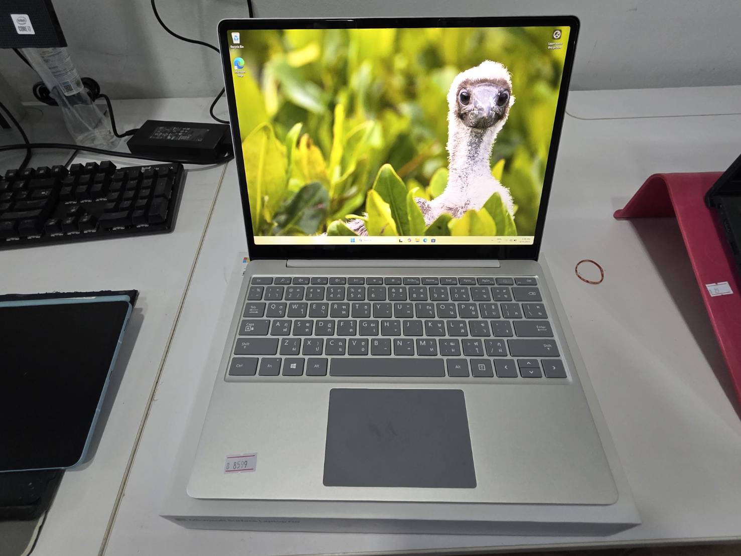 Microsoft Surface Laptop Go1943(i5-1035G1/8GB/SSD 128GB) แบตดี 81% ราคาเดียวกับงานลดล้างสต็อก